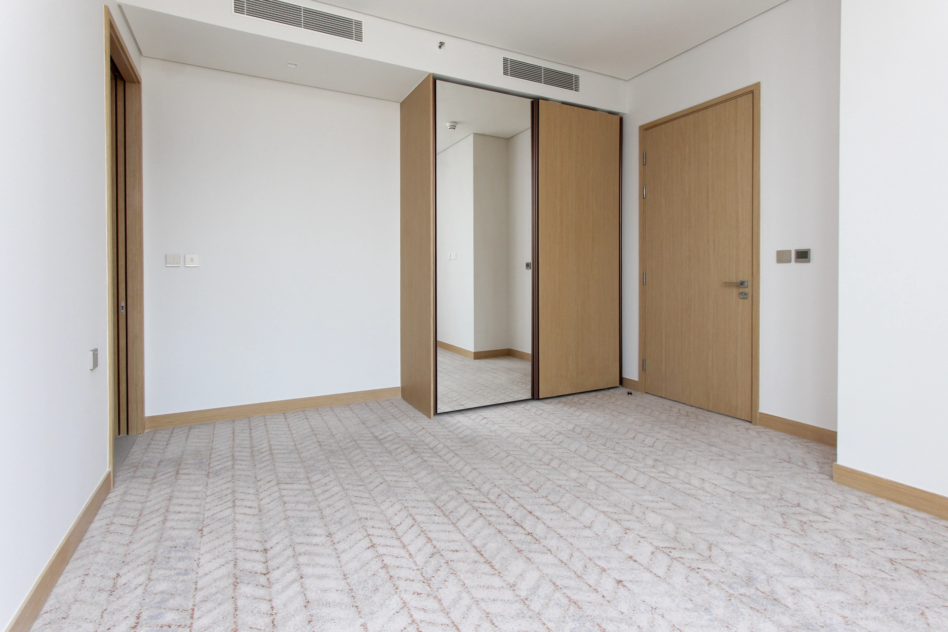 Dubai Mall Access | Burj View | Semi-Furnished