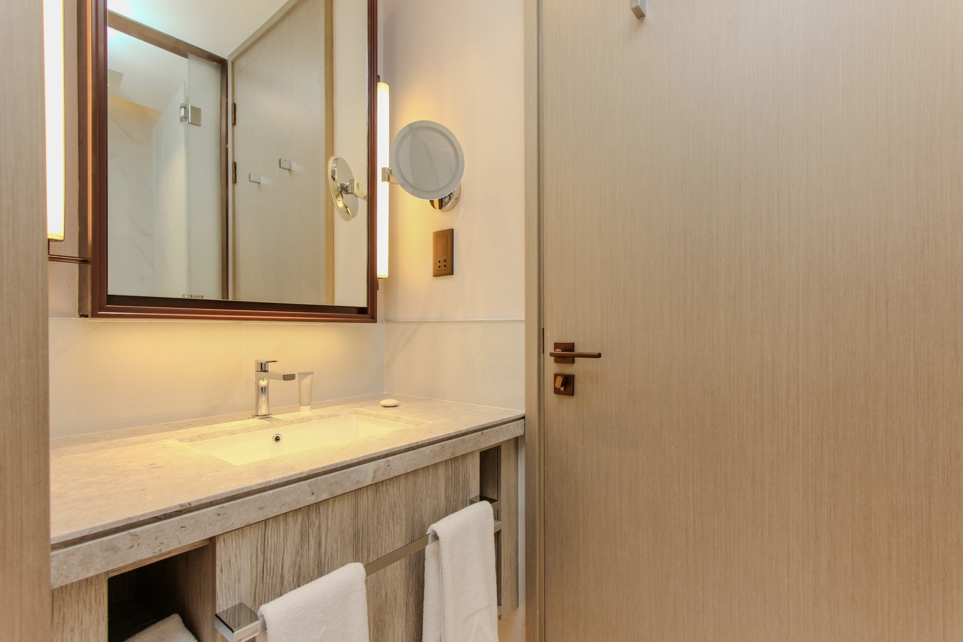 Sea and Burj View | Furnished | Vacant Soon