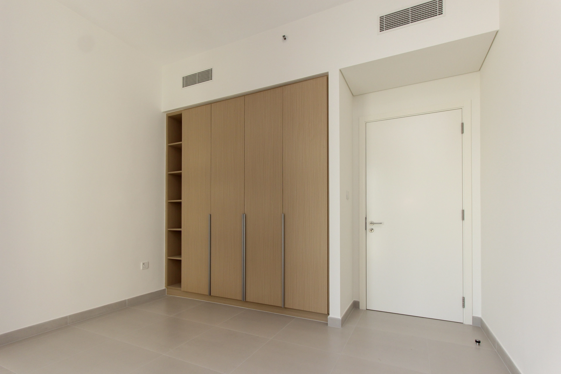 Beach Access | Semi Furnished | Vacant Soon