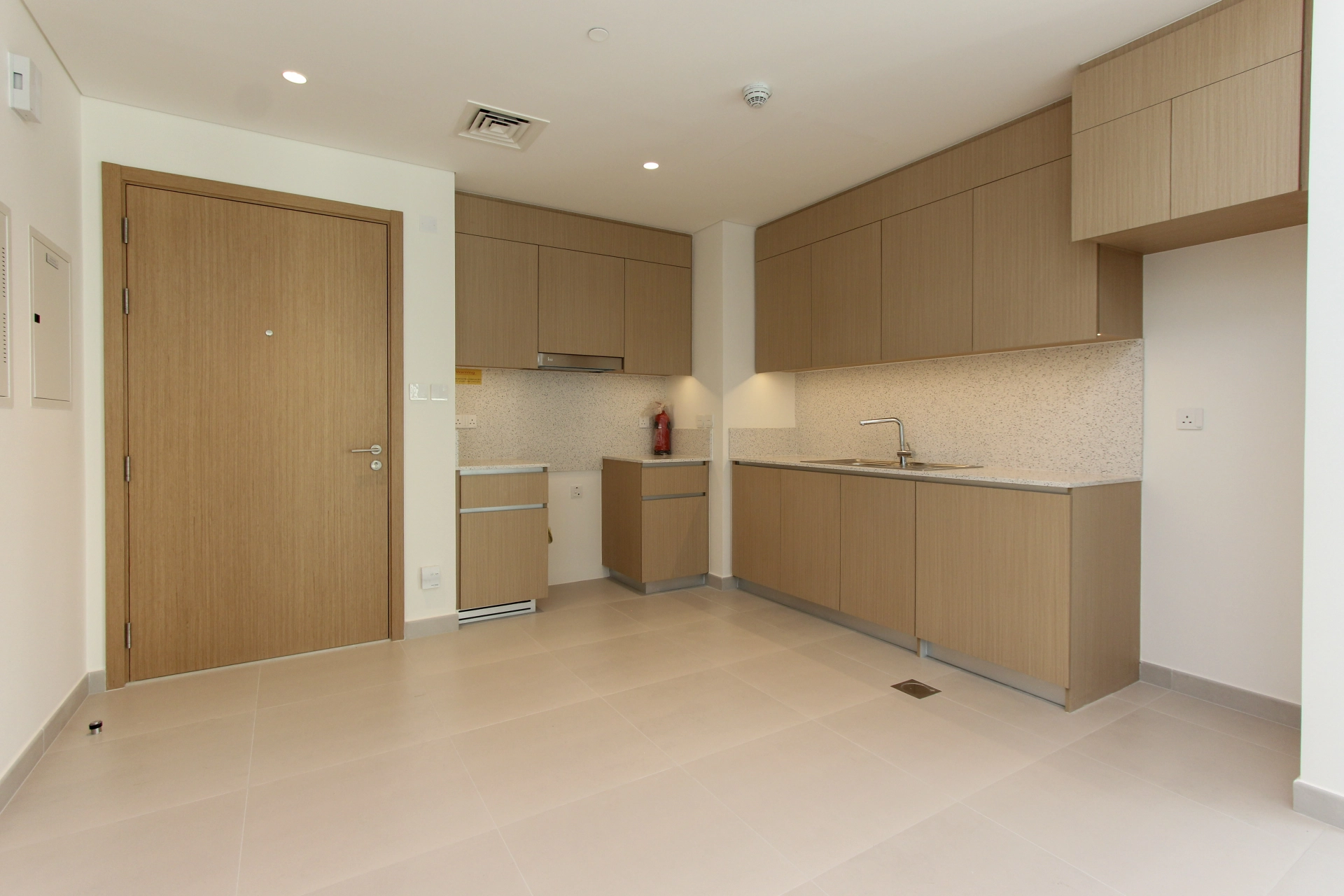 Beach Access | Semi Furnished | Vacant Soon
