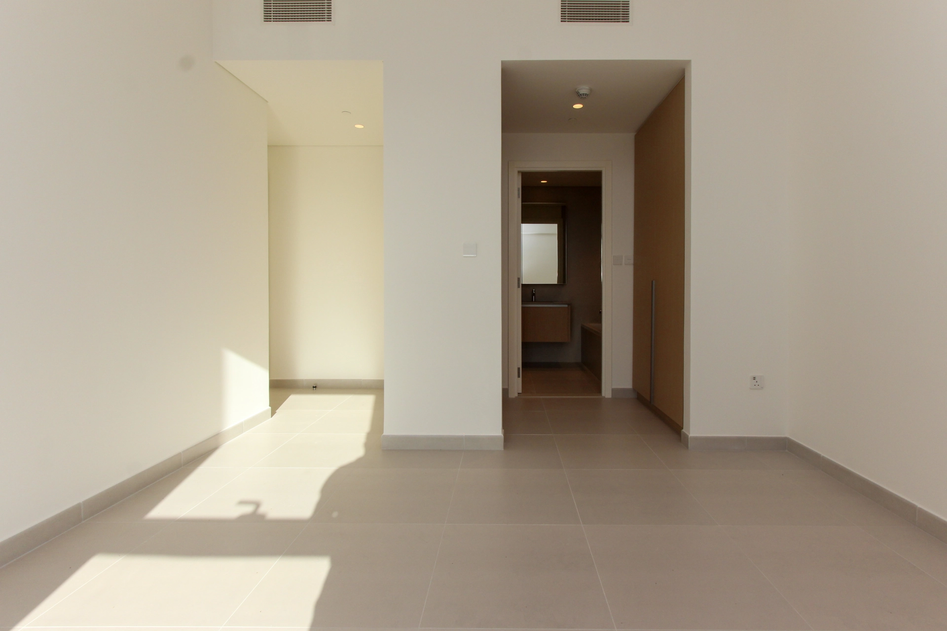 Beach Access | Semi Furnished | Vacant Soon
