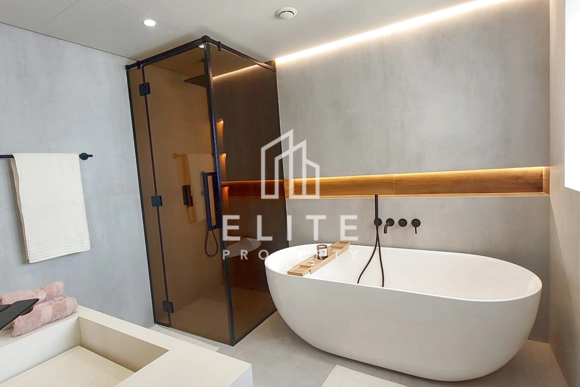 FAIRMONT RESIDENCES