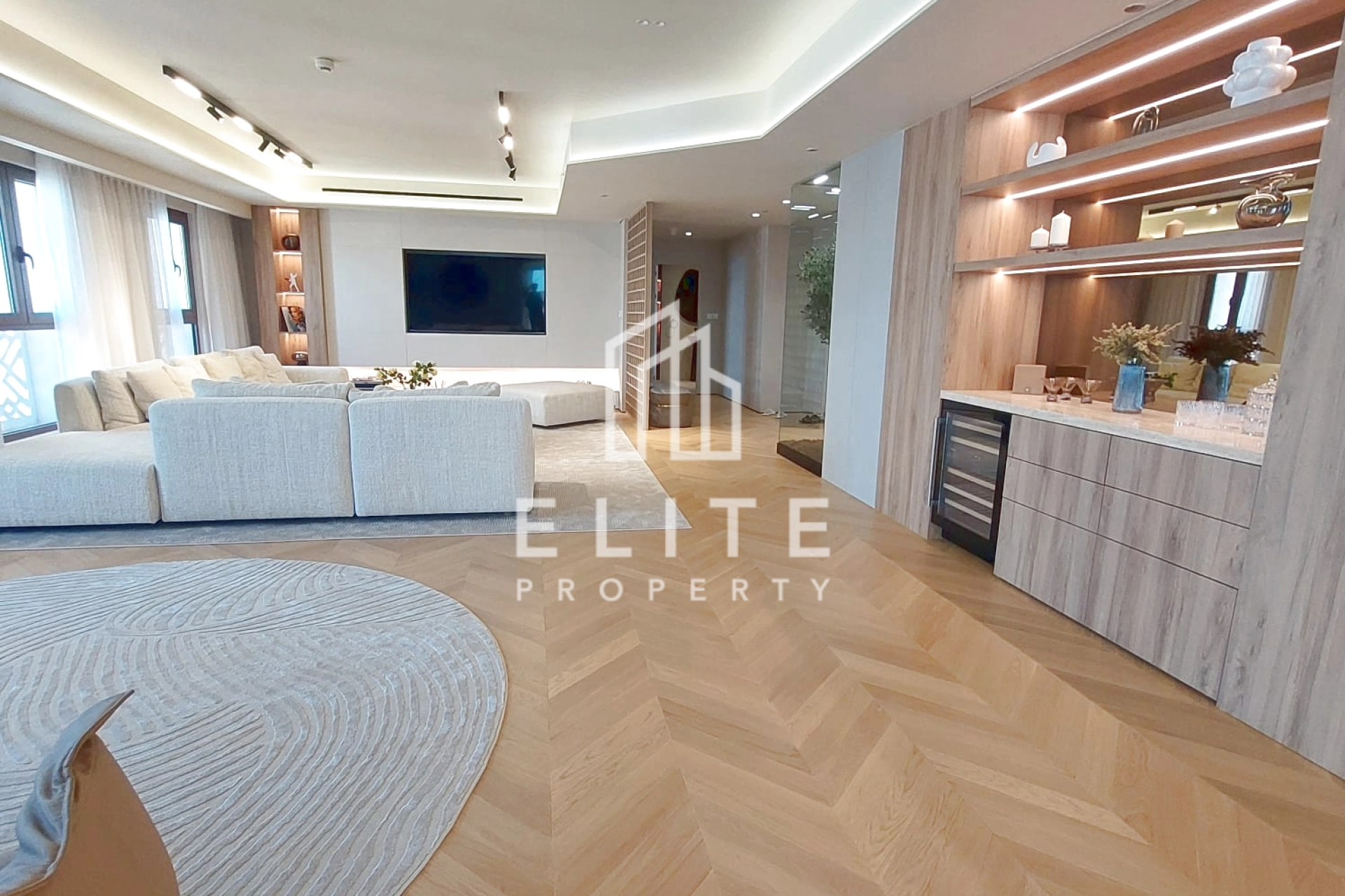 FAIRMONT RESIDENCES