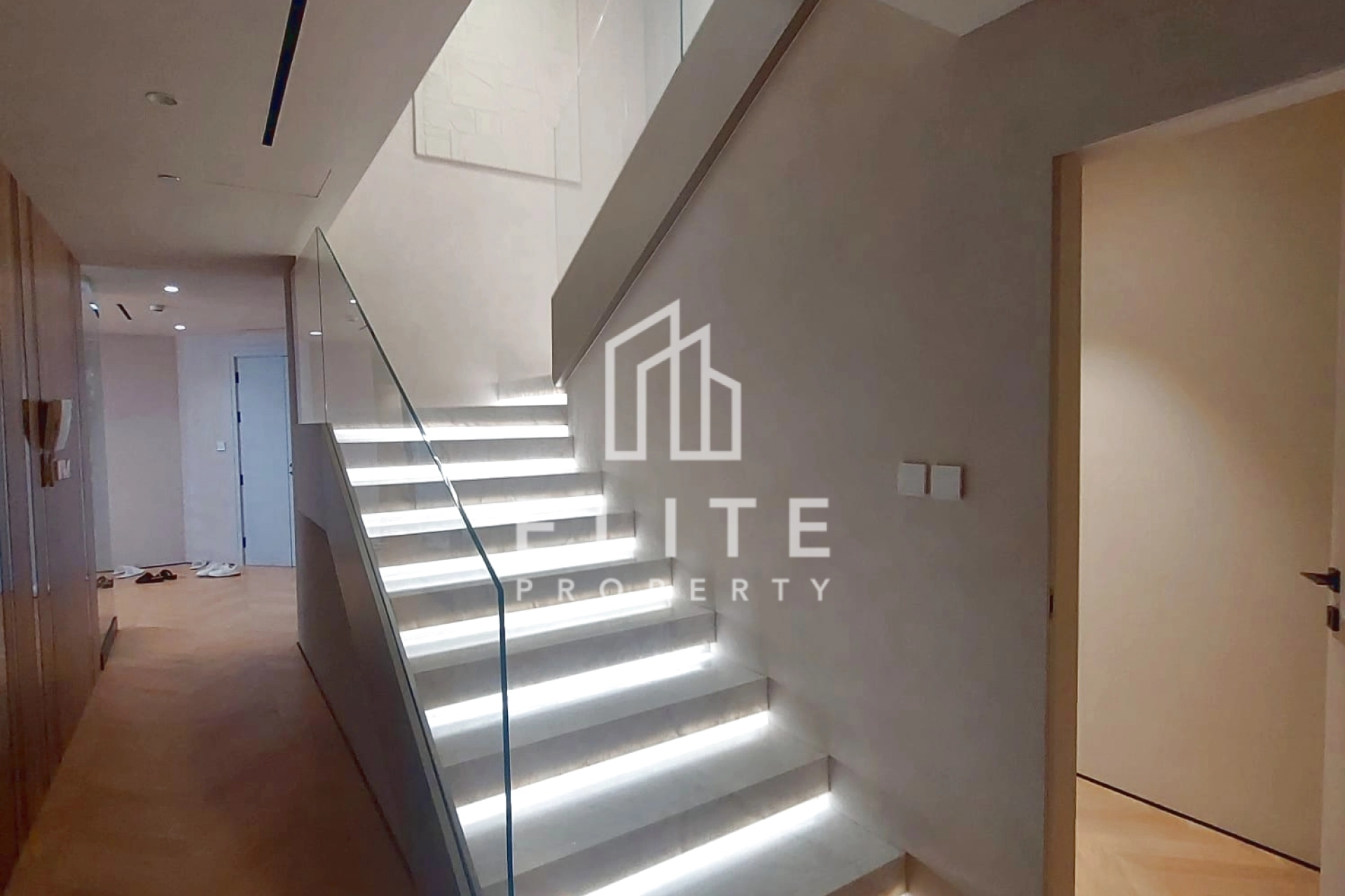 FAIRMONT RESIDENCES