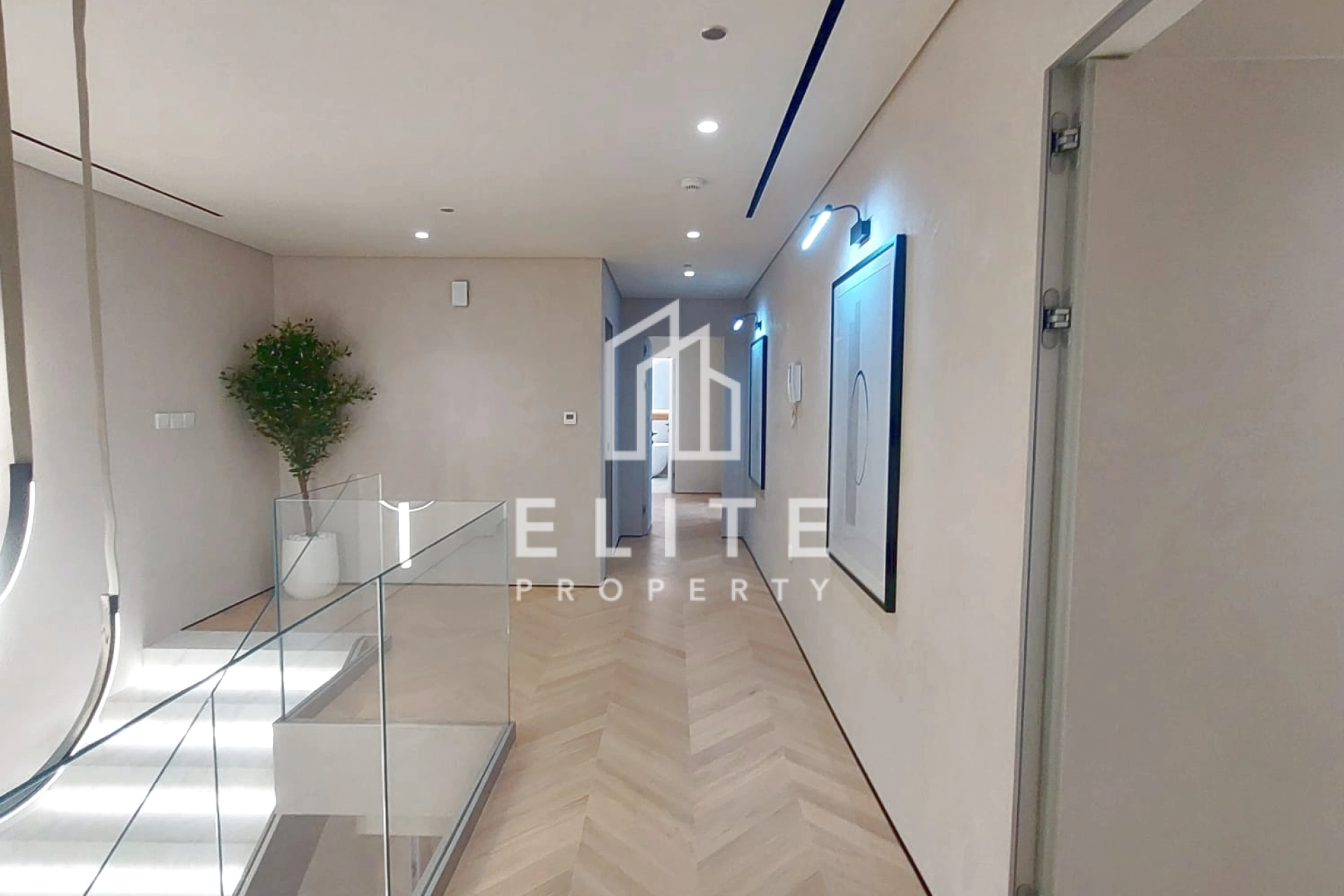 FAIRMONT RESIDENCES