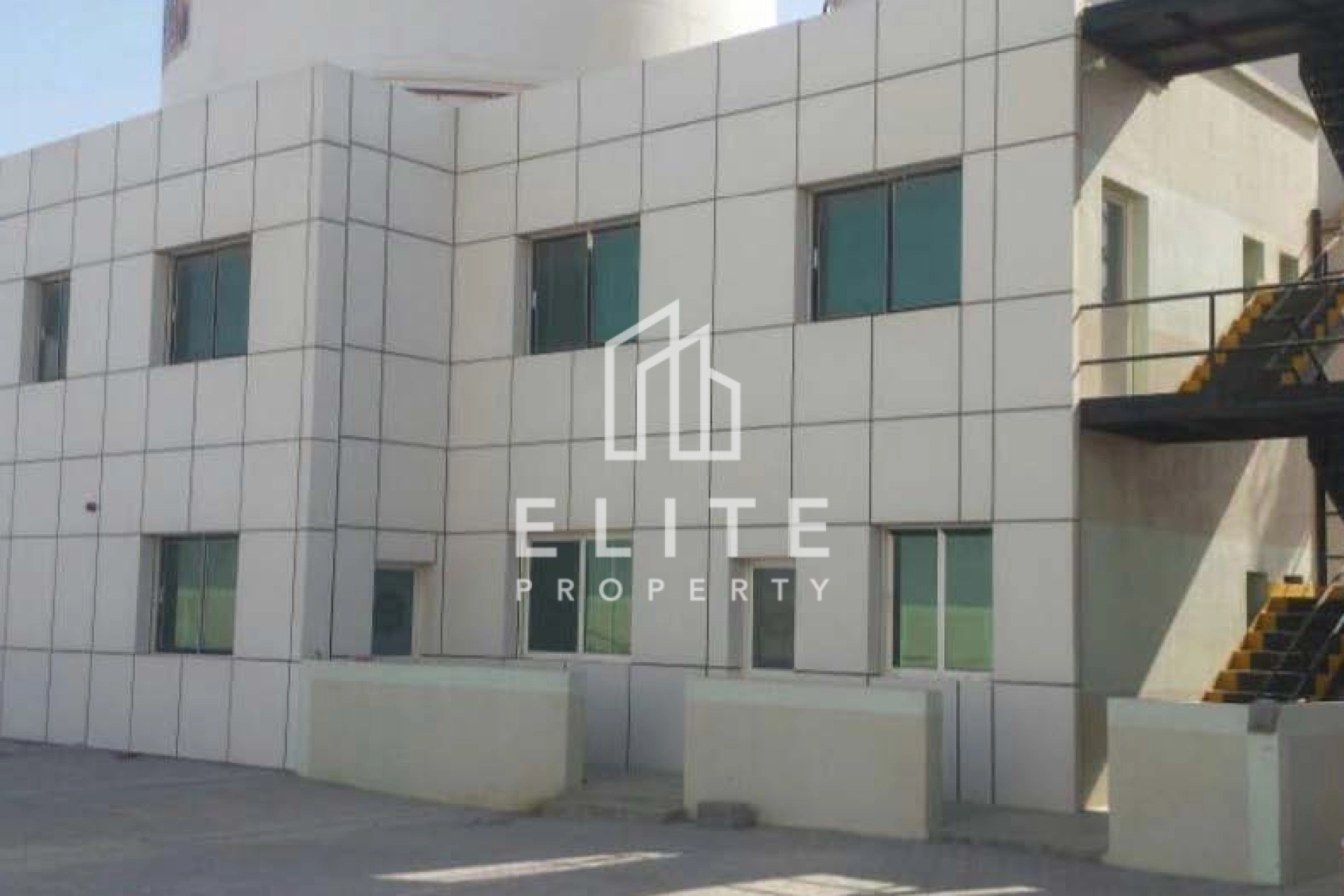 FAIRMONT RESIDENCES