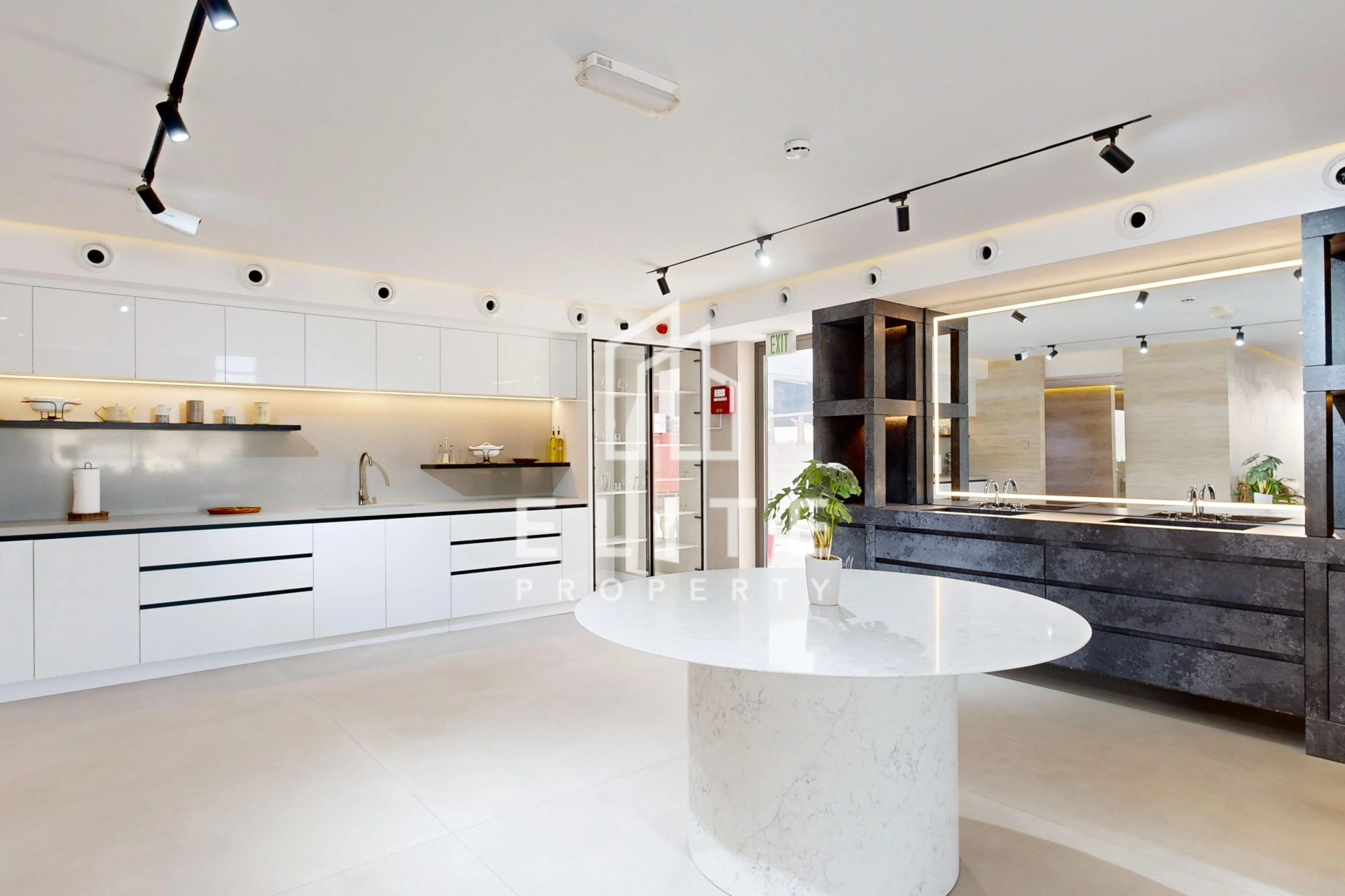 FAIRMONT RESIDENCES