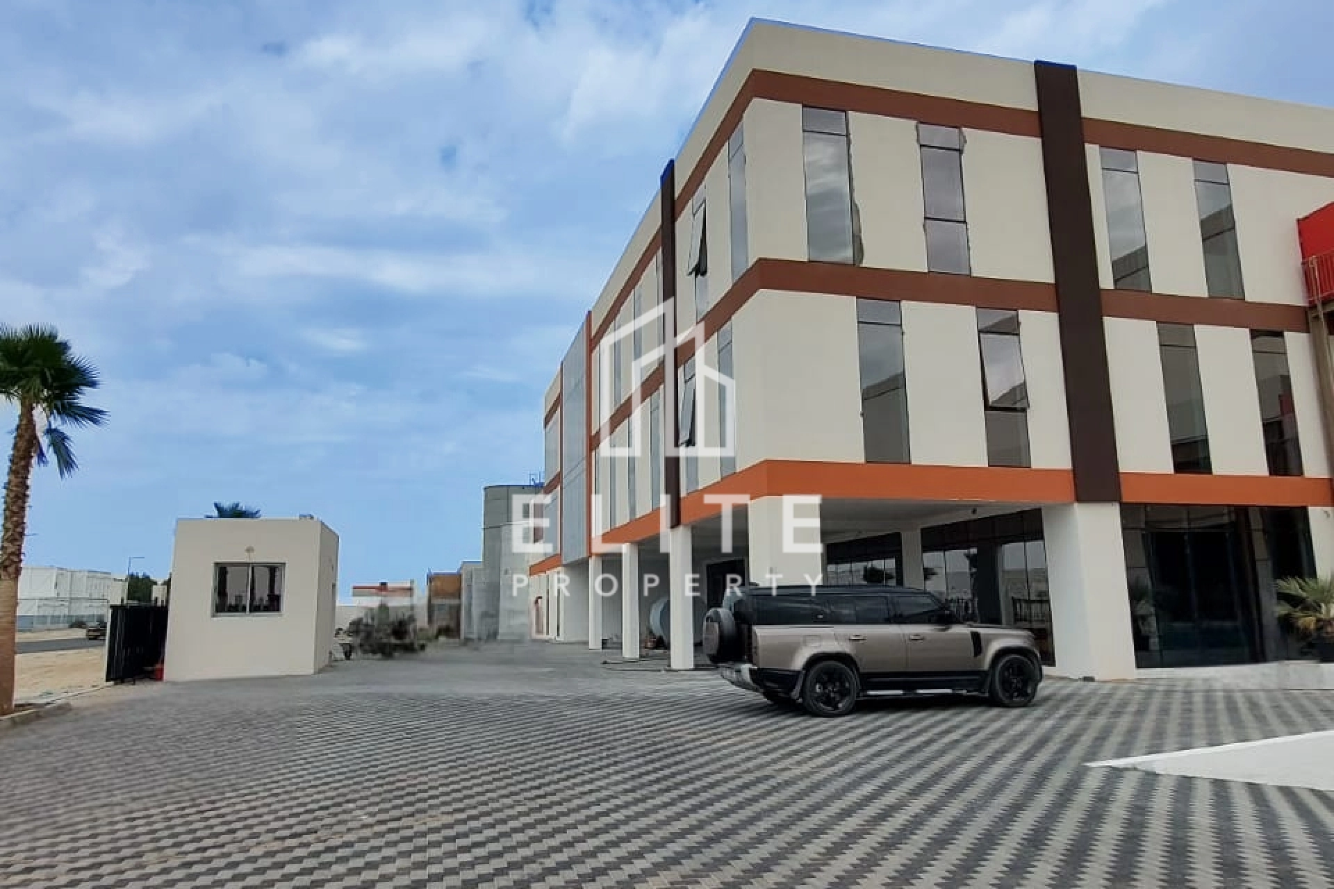 FAIRMONT RESIDENCES