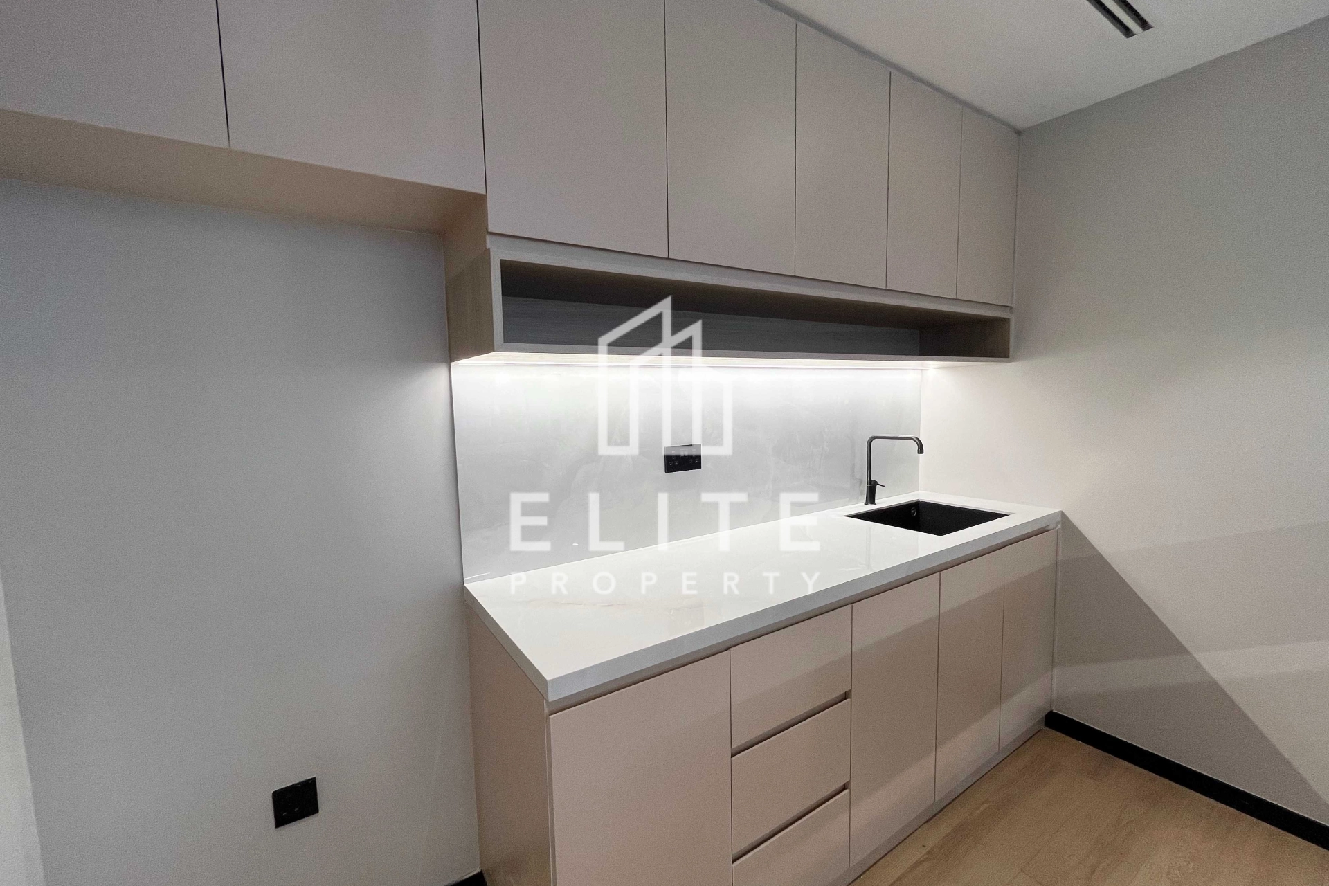 FAIRMONT RESIDENCES