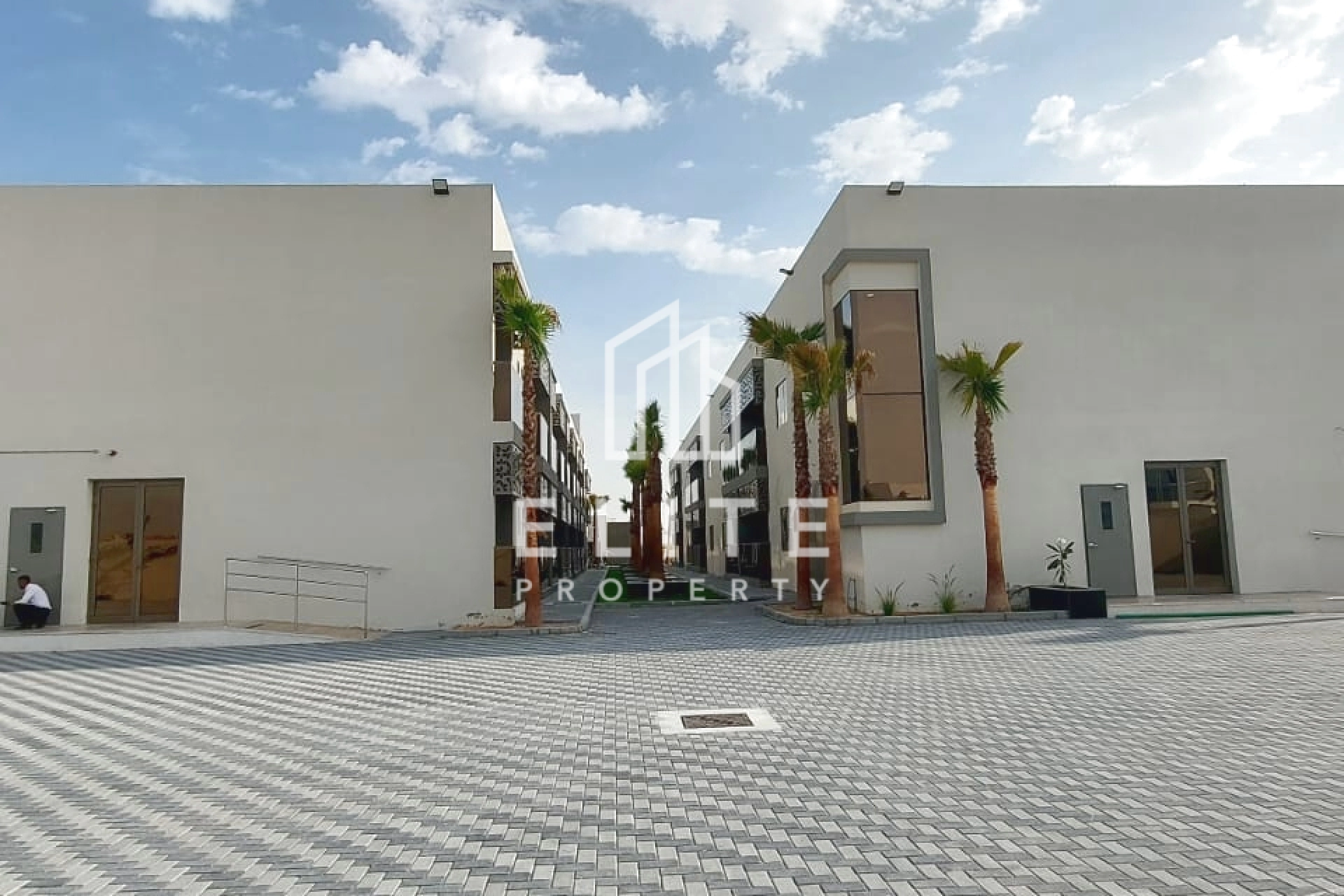 FAIRMONT RESIDENCES