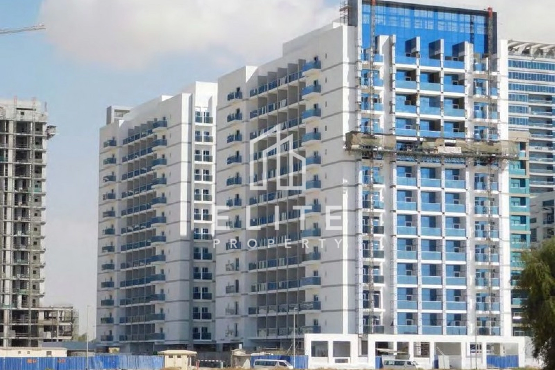 FAIRMONT RESIDENCES