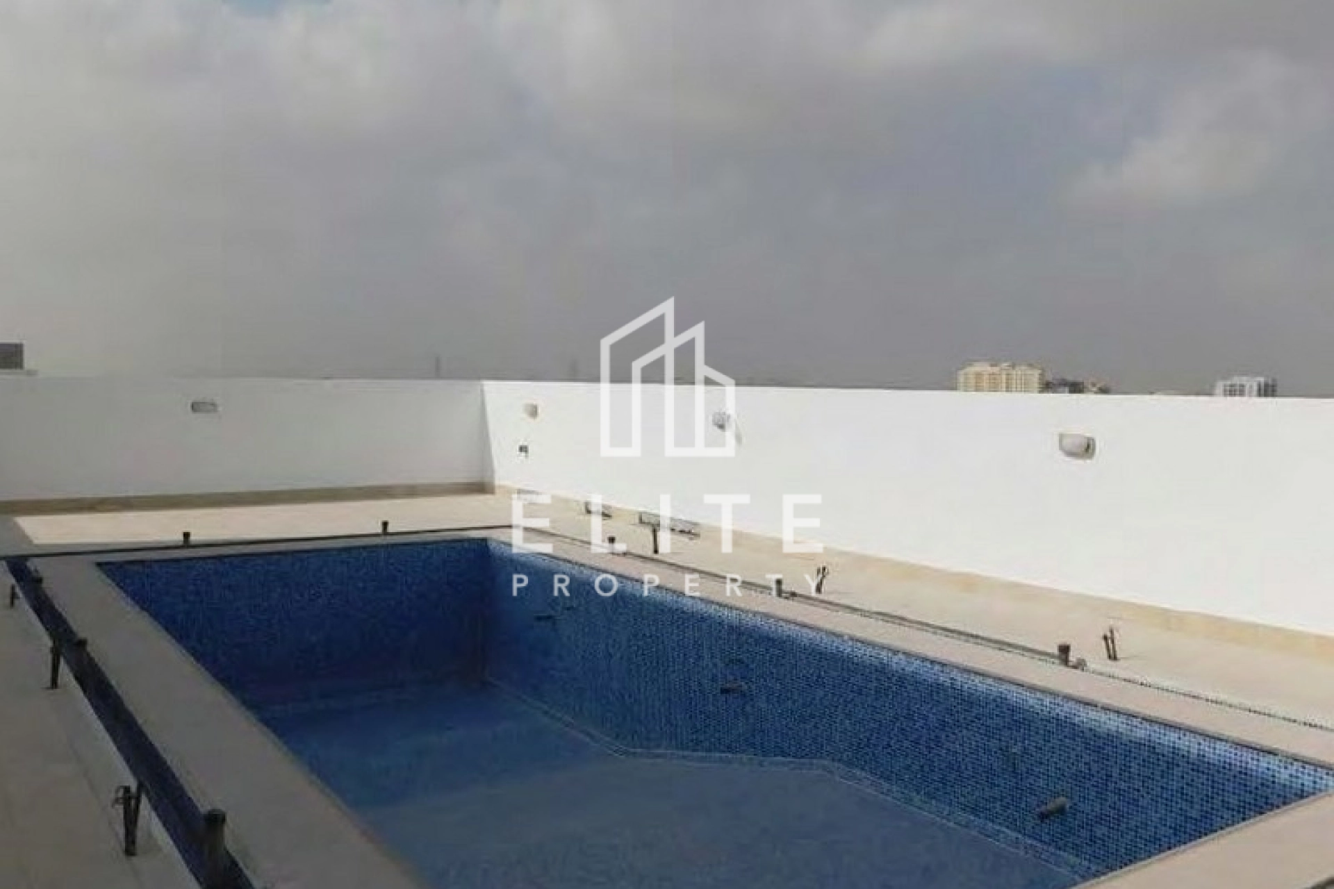 FAIRMONT RESIDENCES