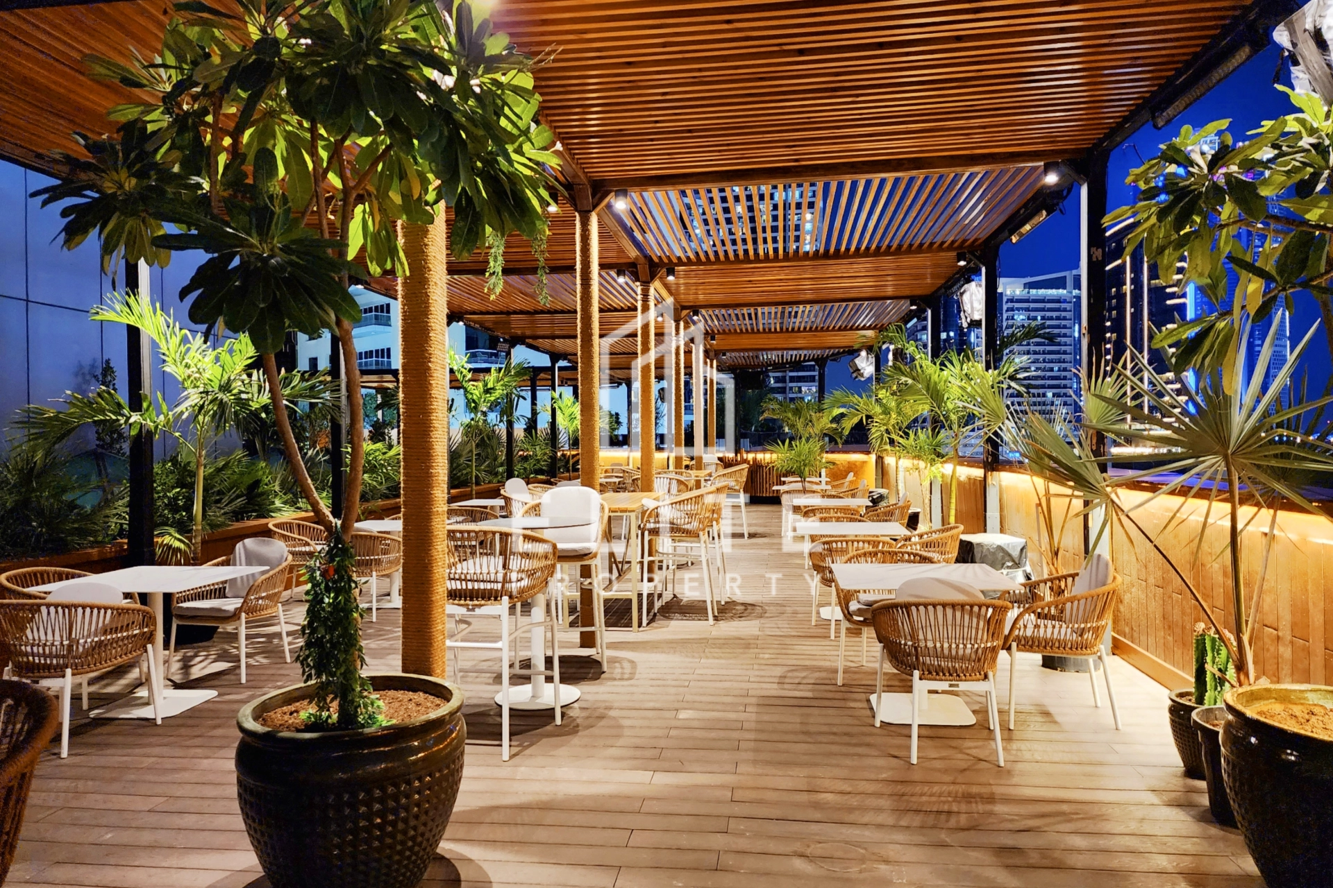 FAIRMONT RESIDENCES