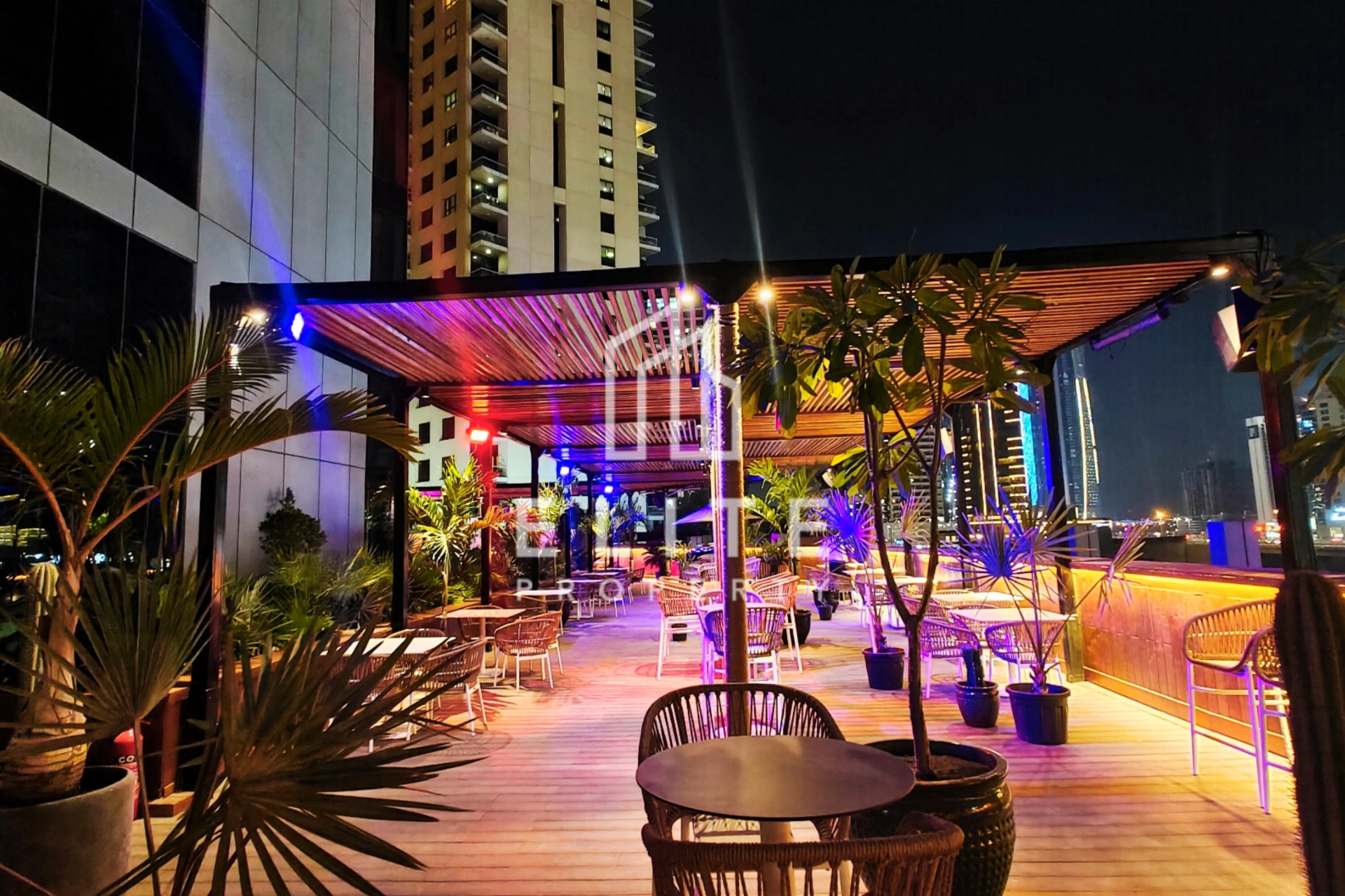 FAIRMONT RESIDENCES