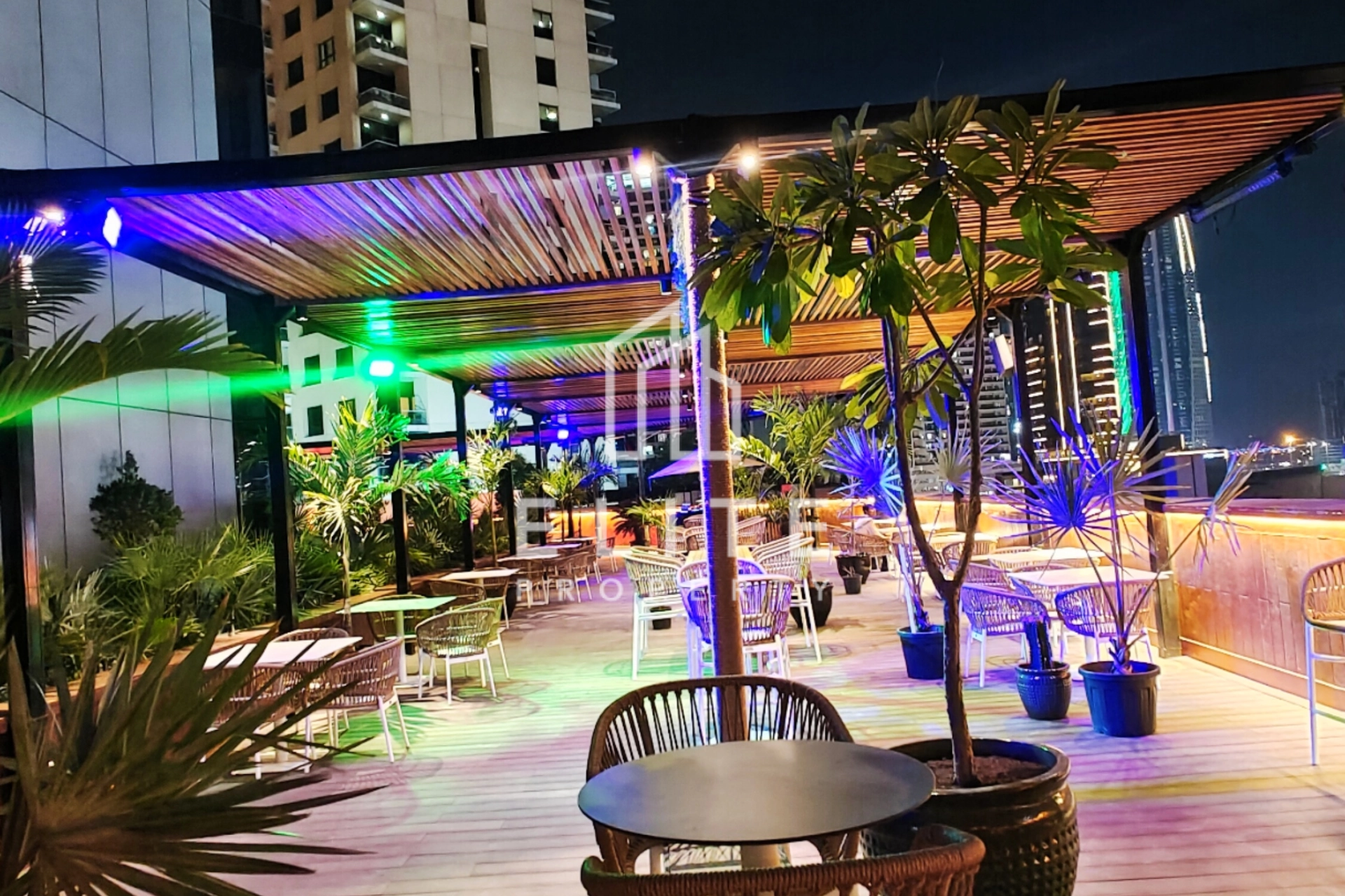 FAIRMONT RESIDENCES