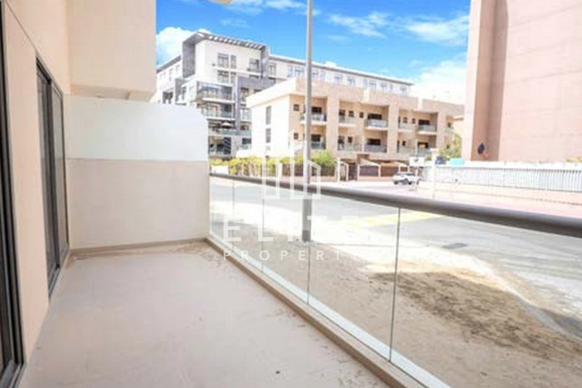 FAIRMONT RESIDENCES