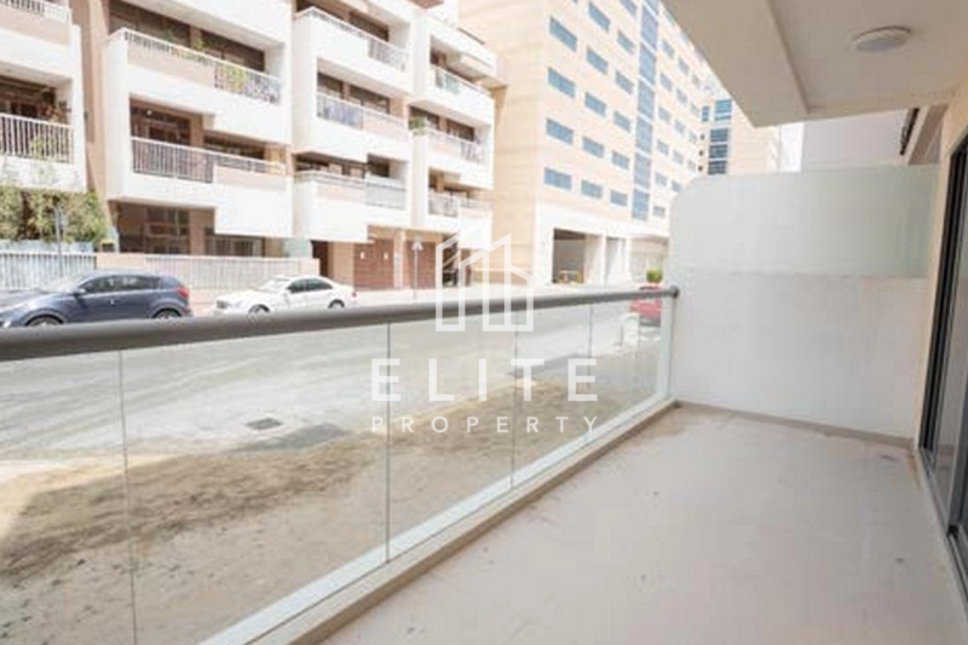FAIRMONT RESIDENCES
