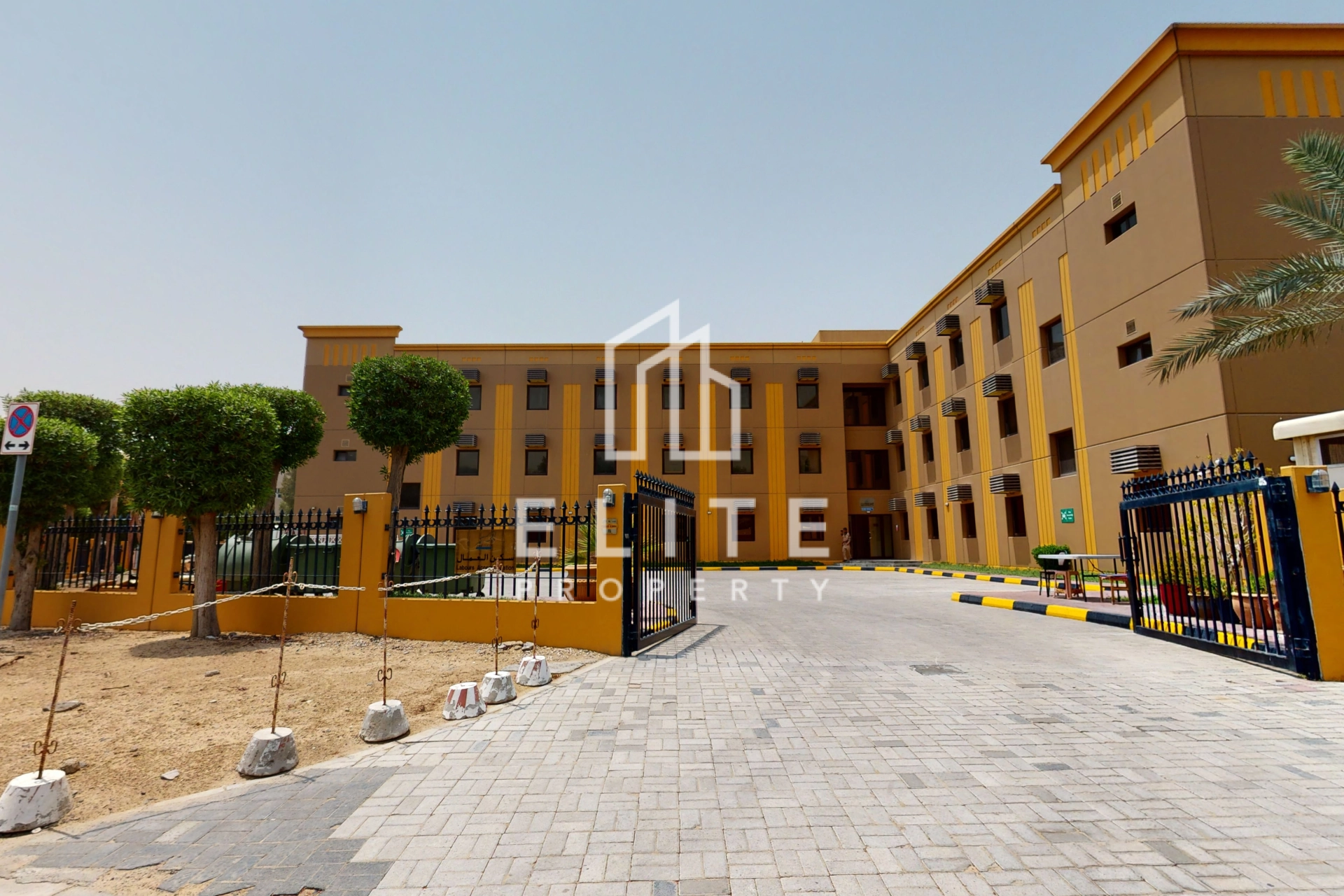 FAIRMONT RESIDENCES
