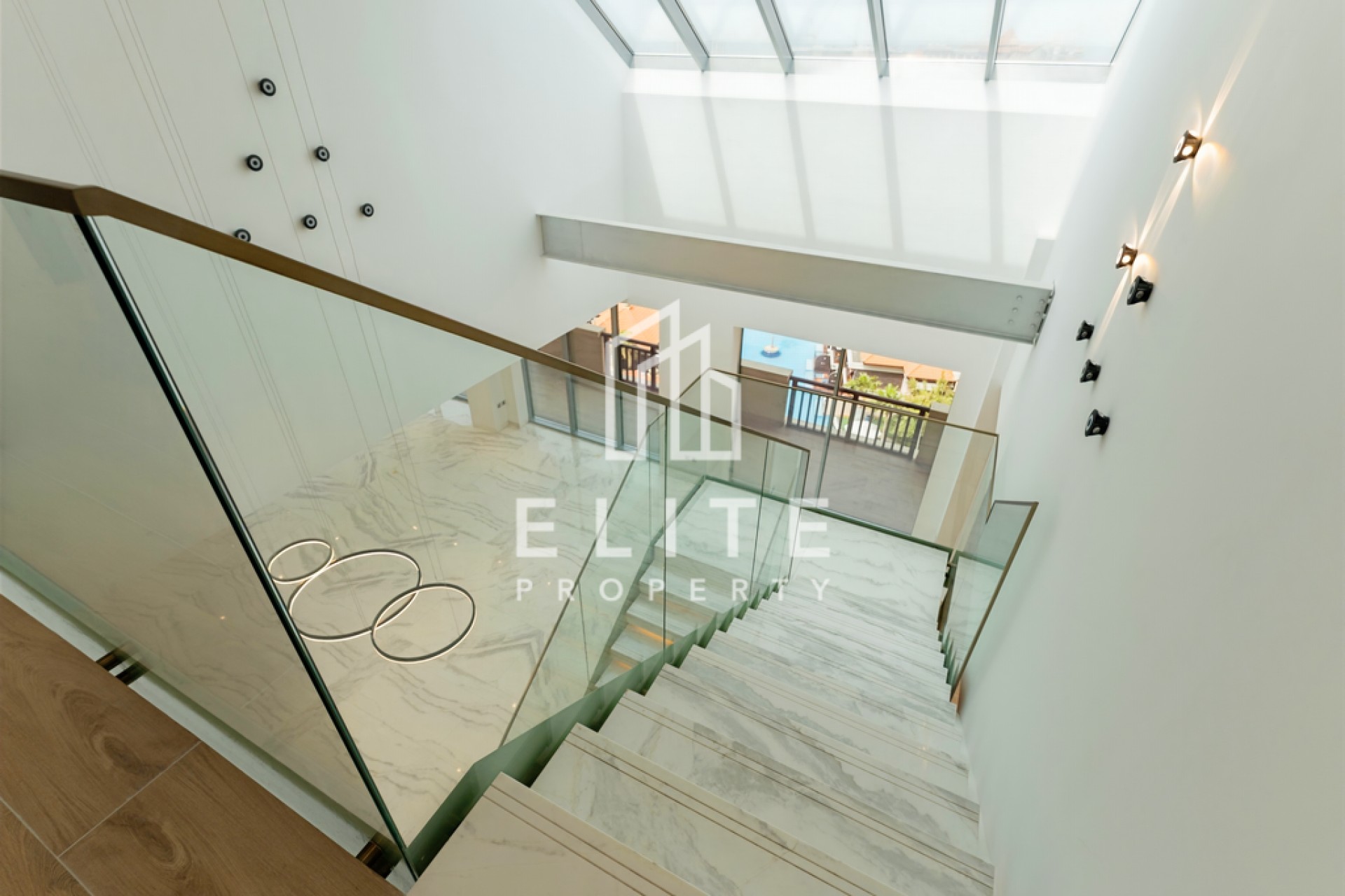 FAIRMONT RESIDENCES