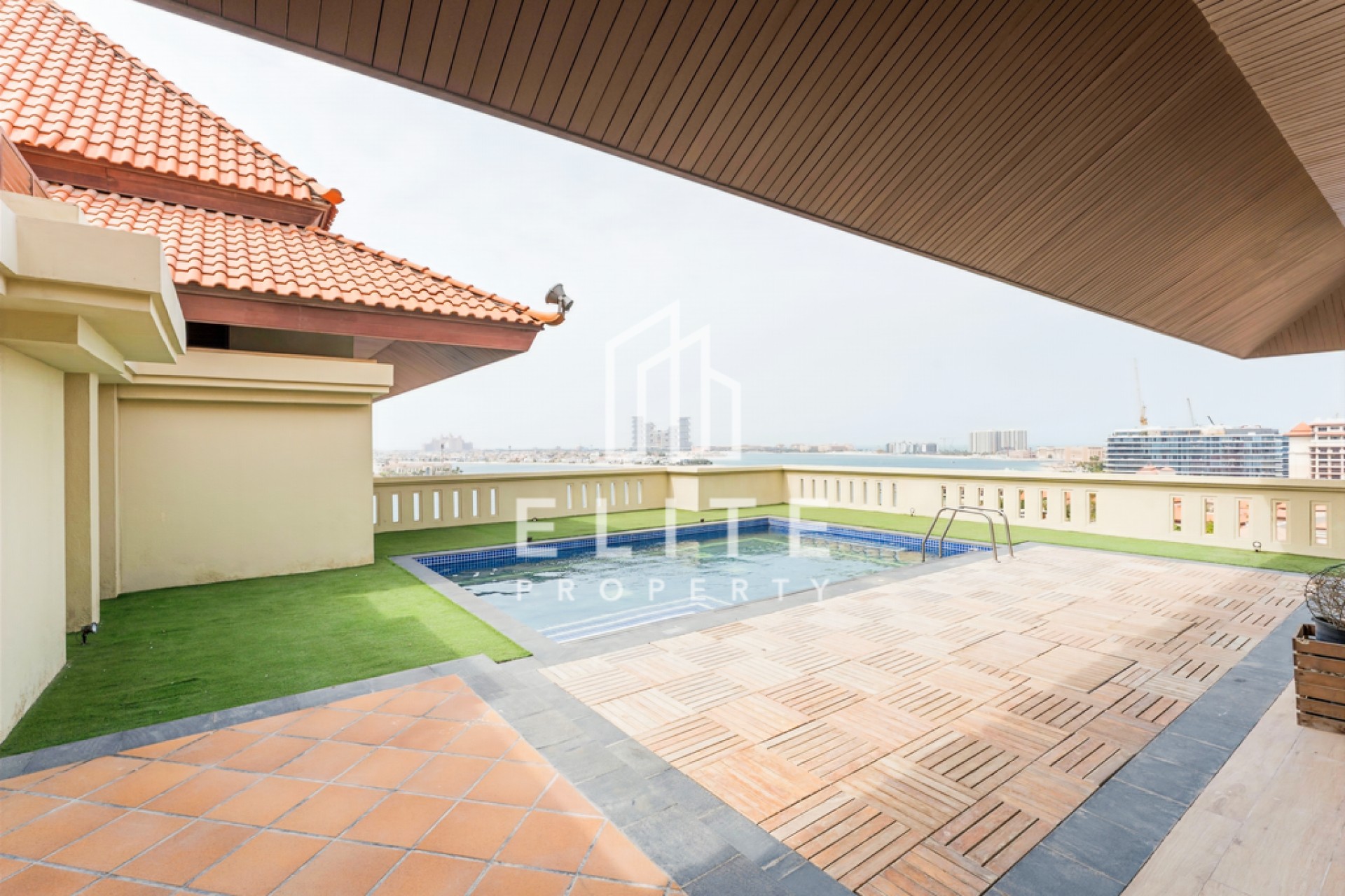 FAIRMONT RESIDENCES