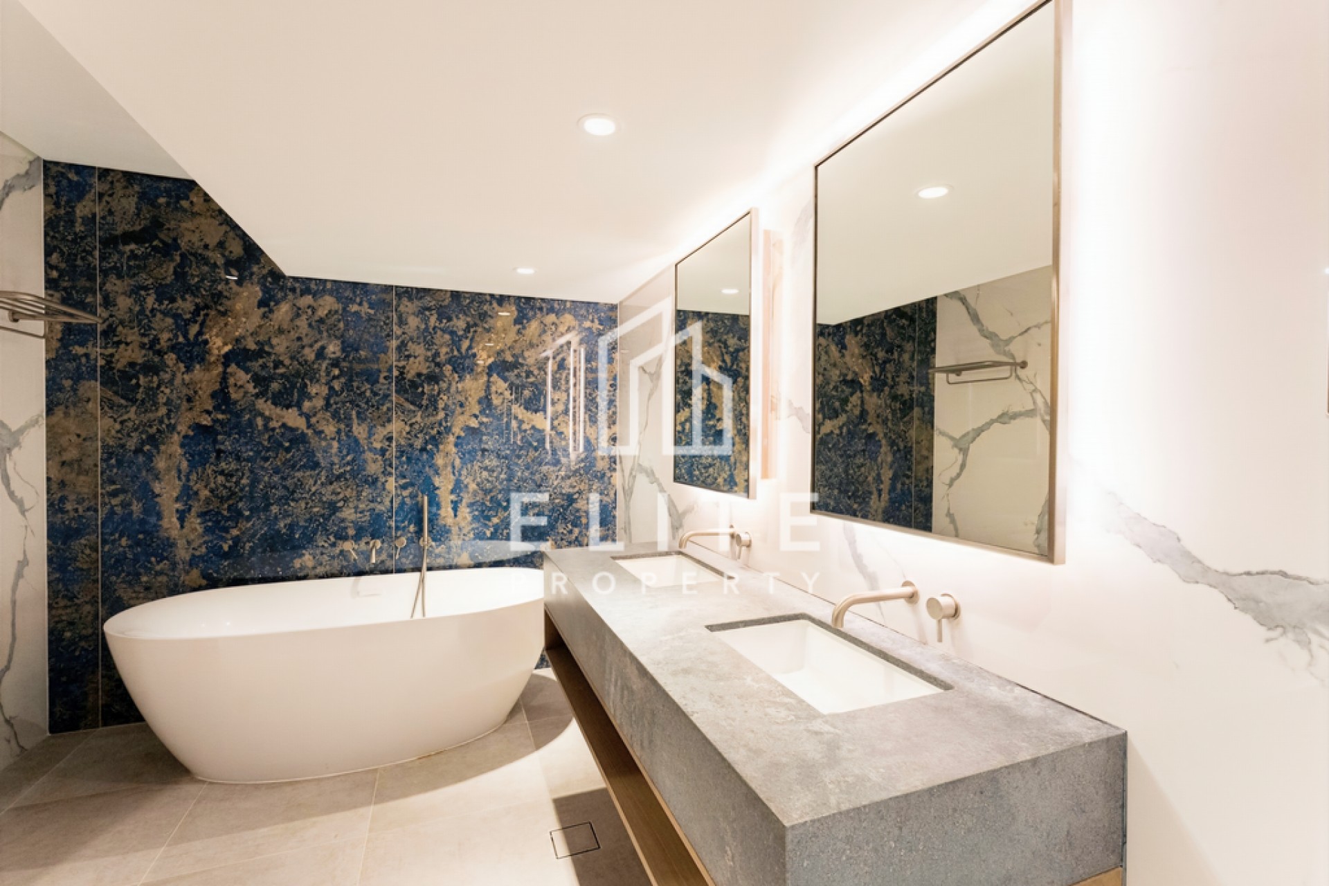 FAIRMONT RESIDENCES