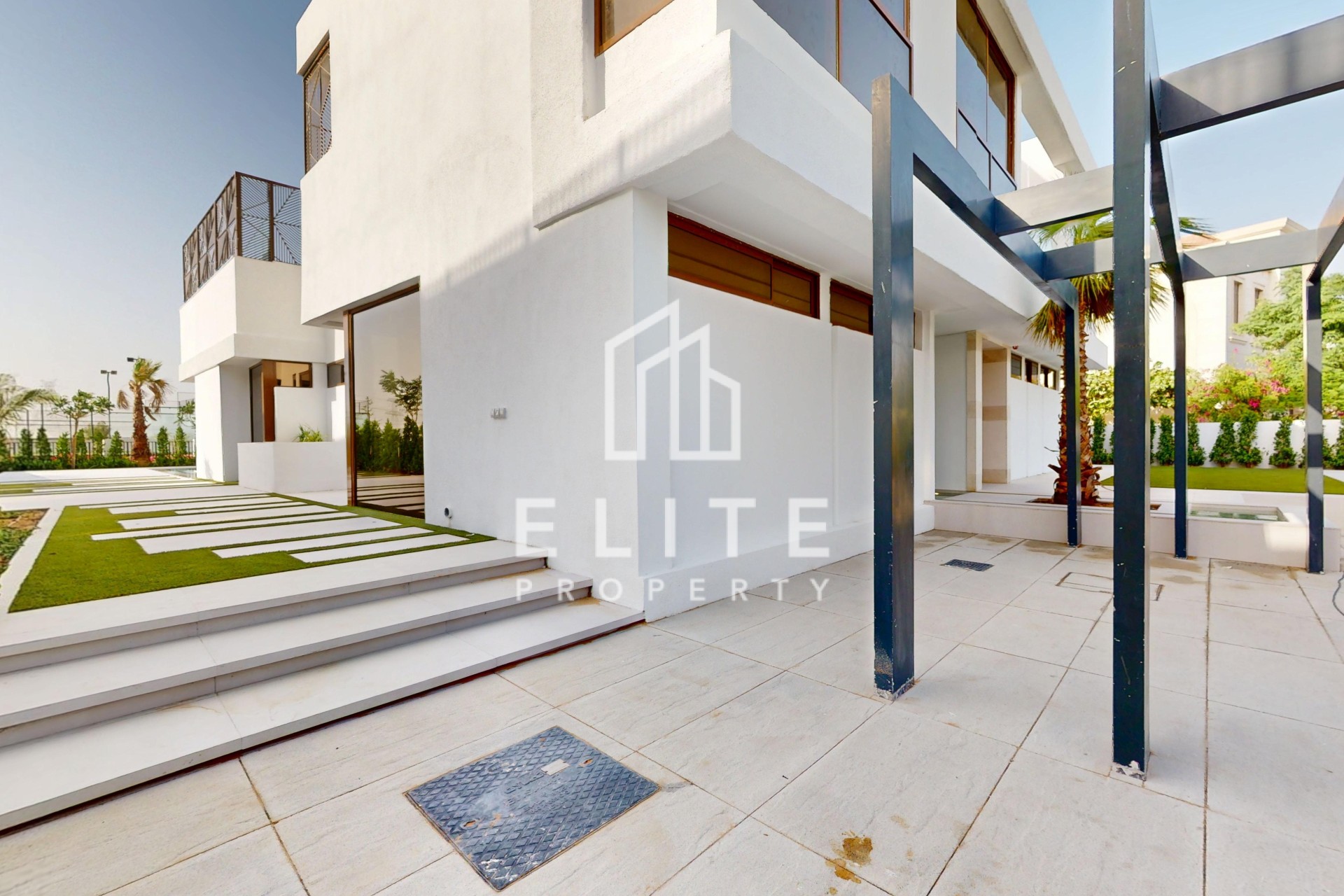 FAIRMONT RESIDENCES