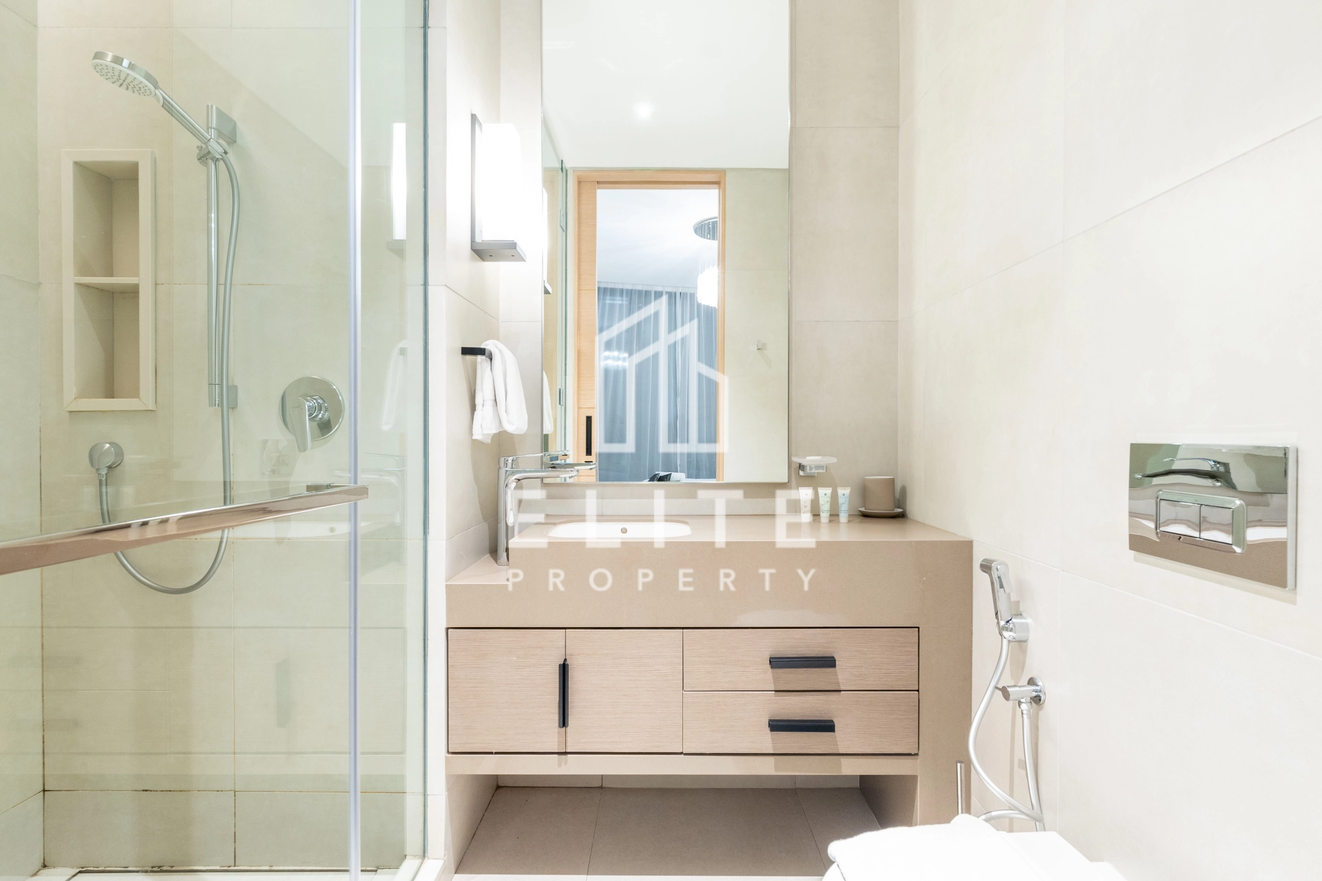 FAIRMONT RESIDENCES