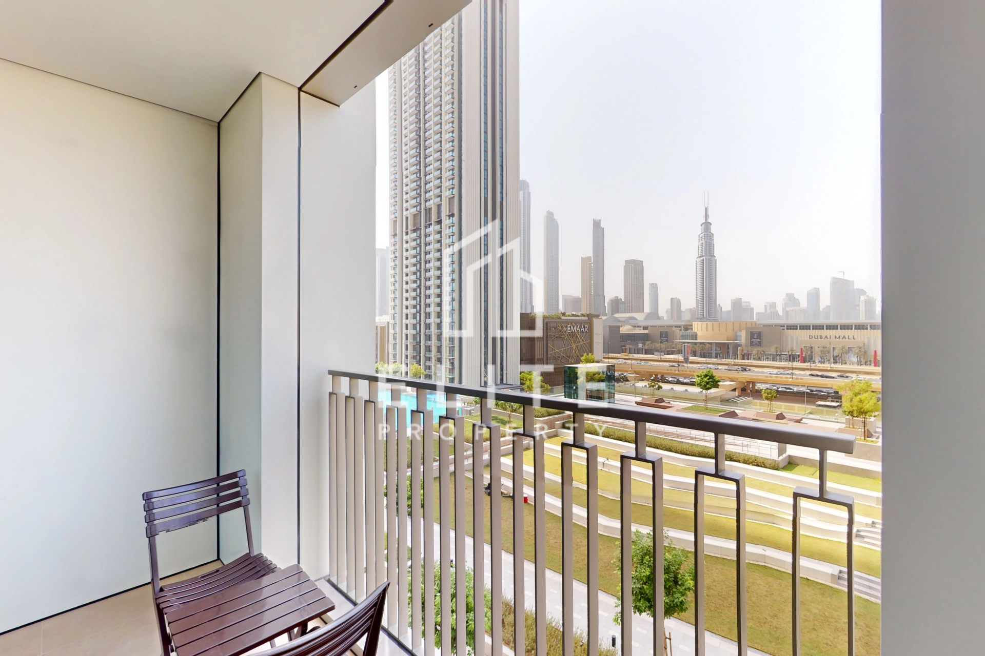 FAIRMONT RESIDENCES