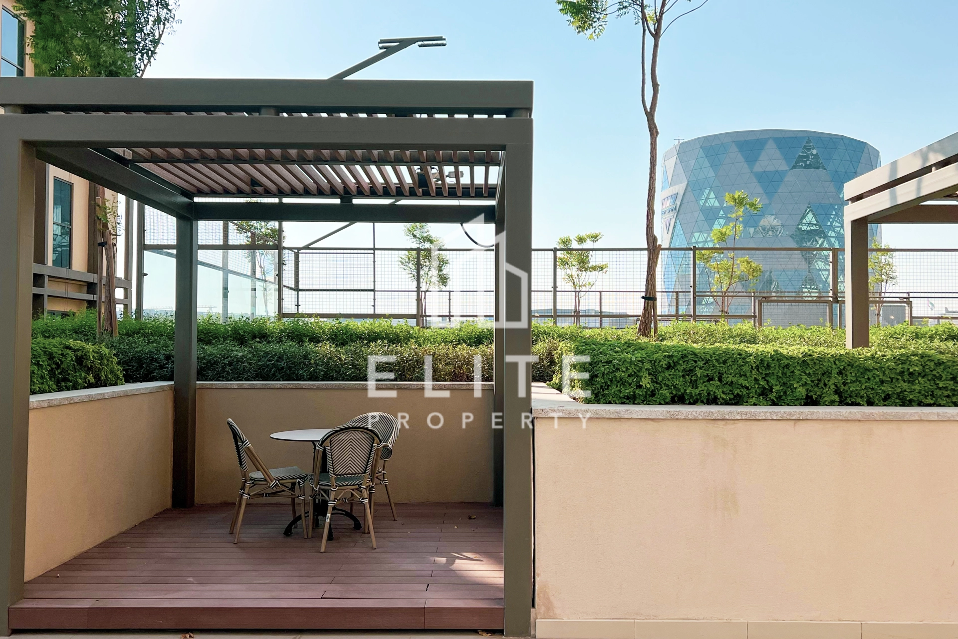 FAIRMONT RESIDENCES