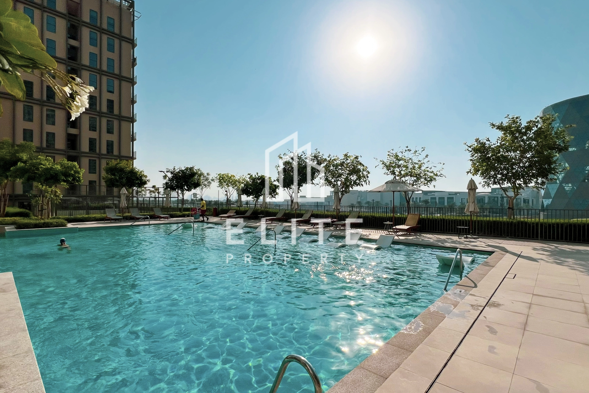 FAIRMONT RESIDENCES