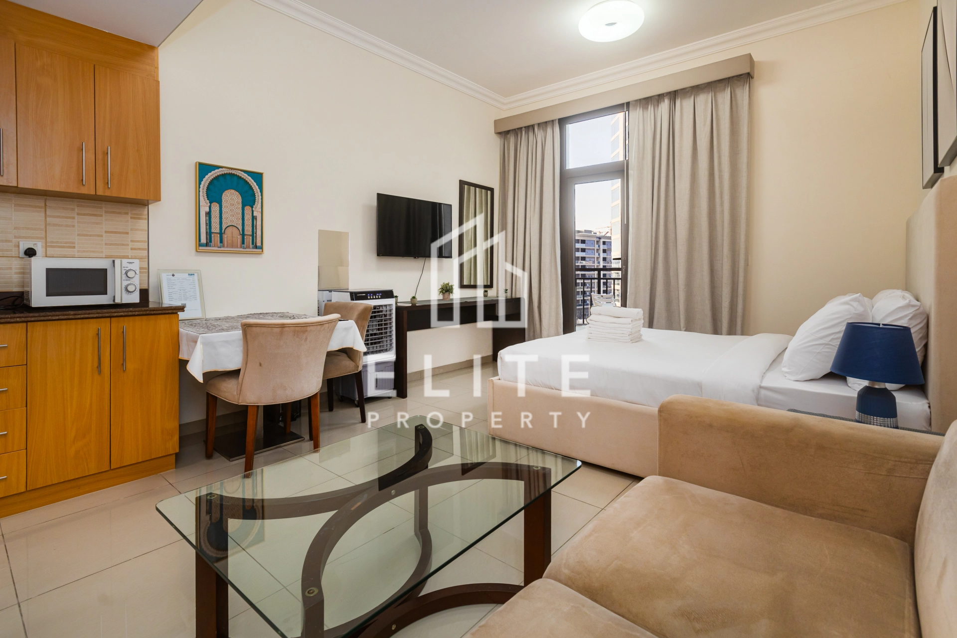 Studio for Rent Licoln Park B | Arjan