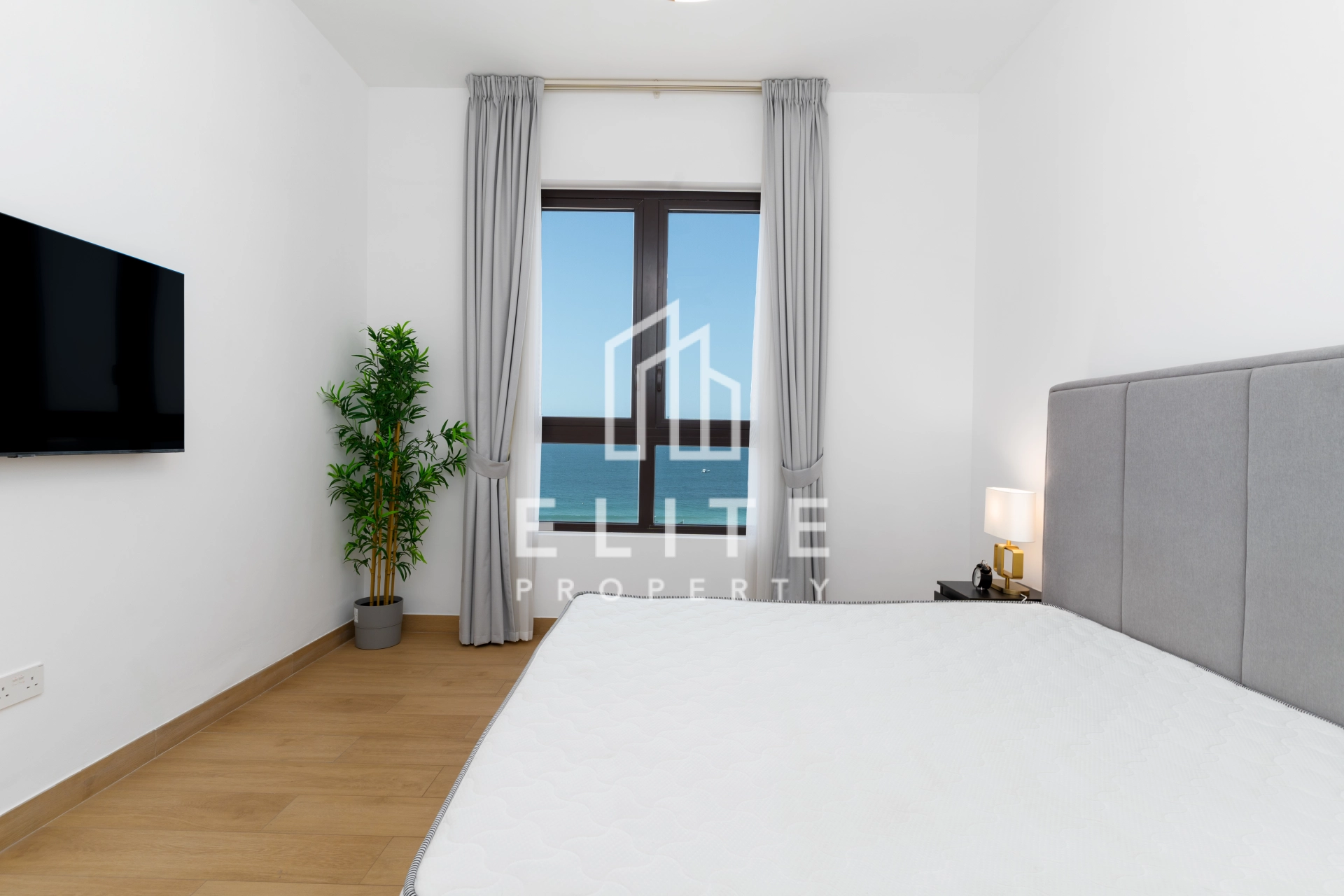 FAIRMONT RESIDENCES