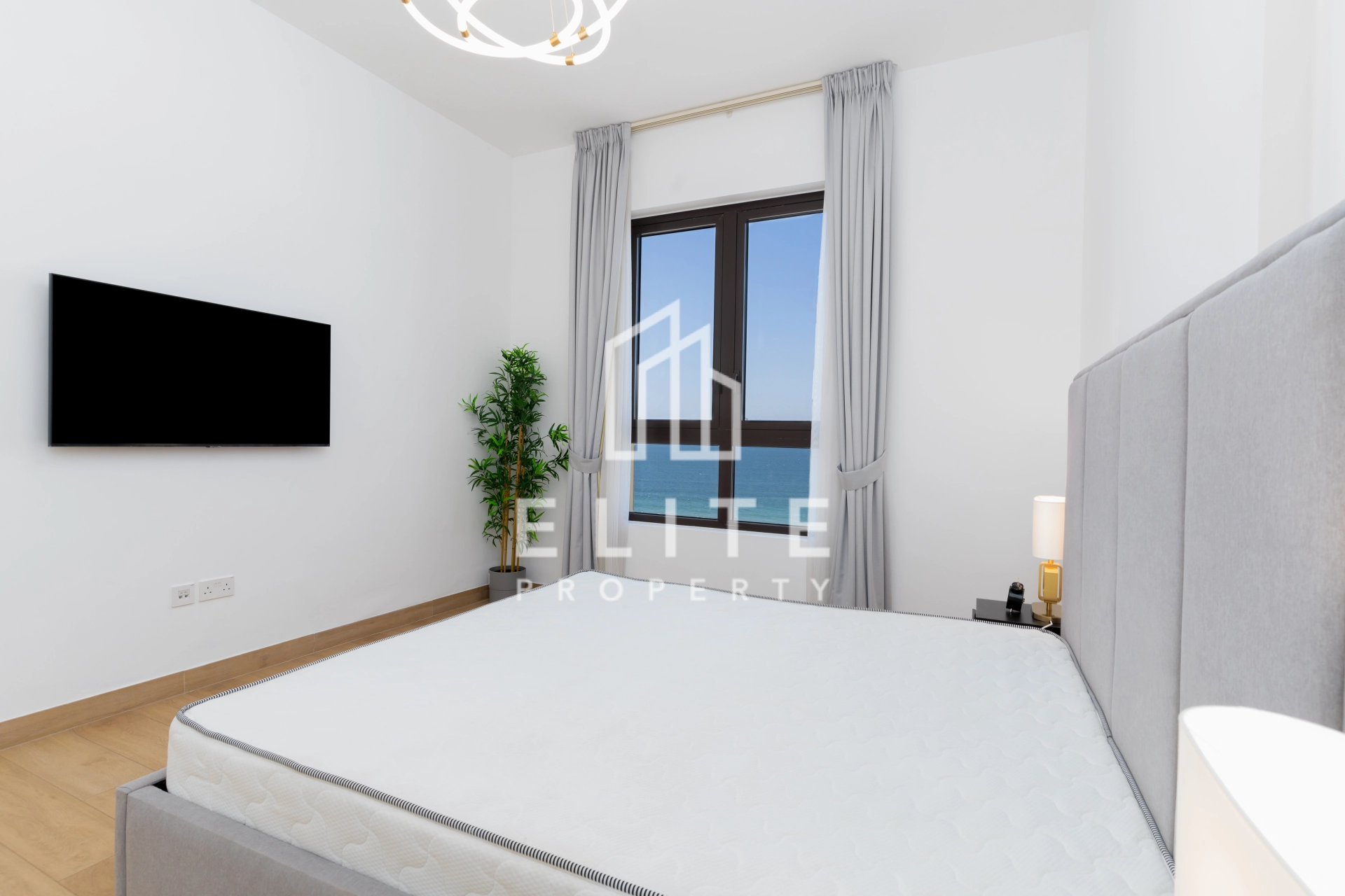 FAIRMONT RESIDENCES