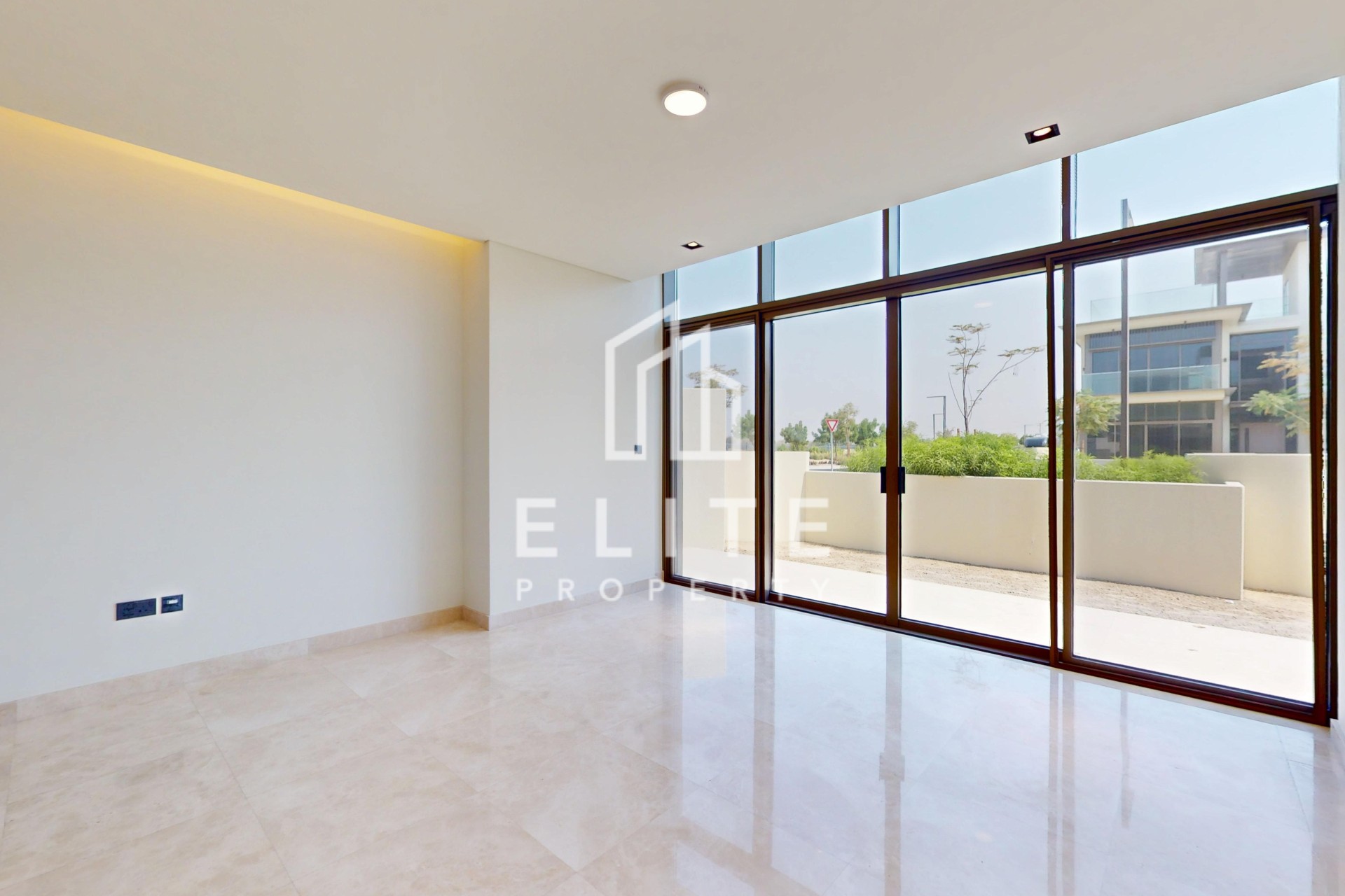 FAIRMONT RESIDENCES