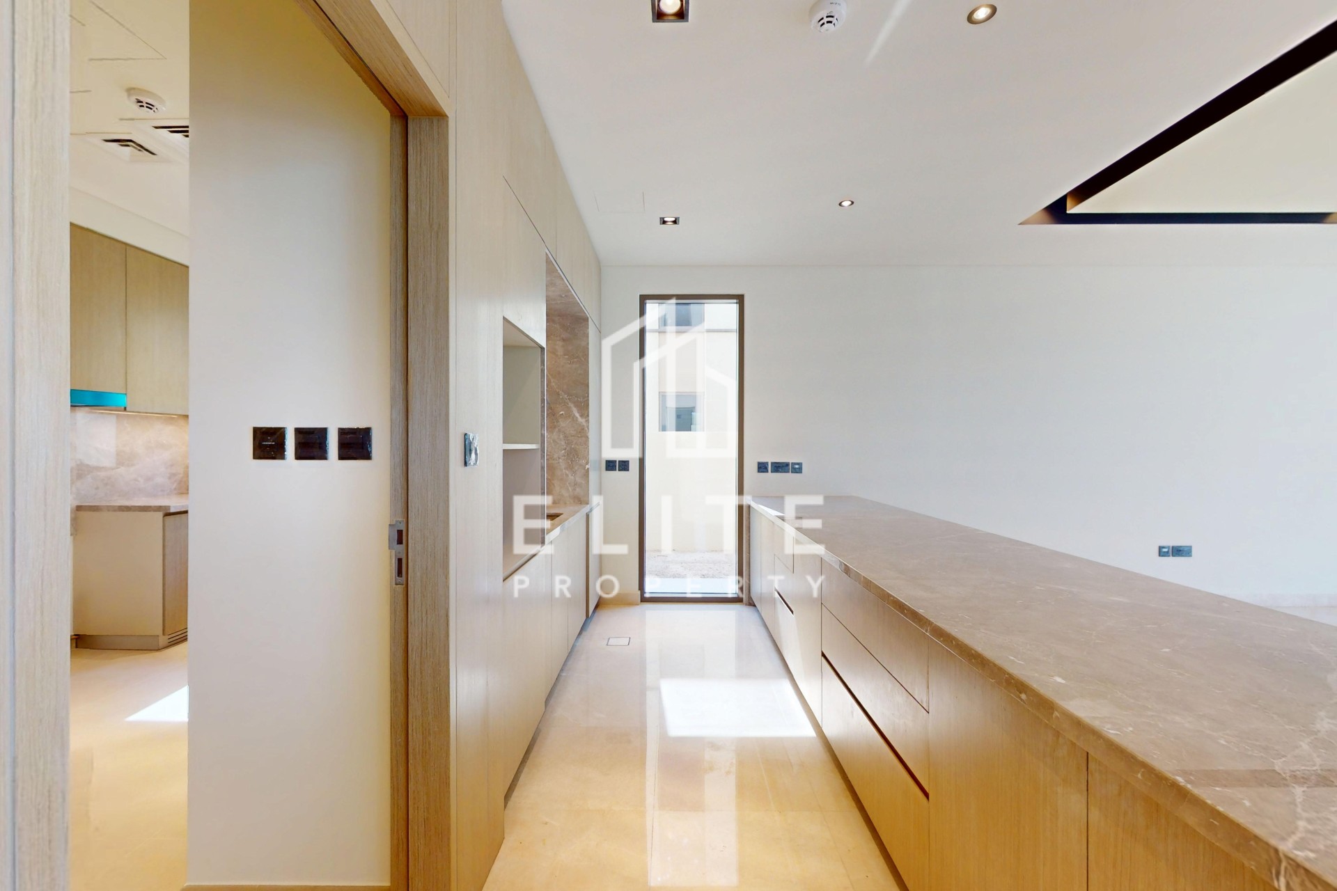 FAIRMONT RESIDENCES