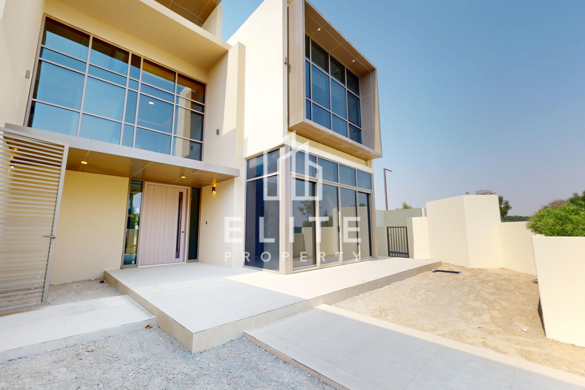 FAIRMONT RESIDENCES