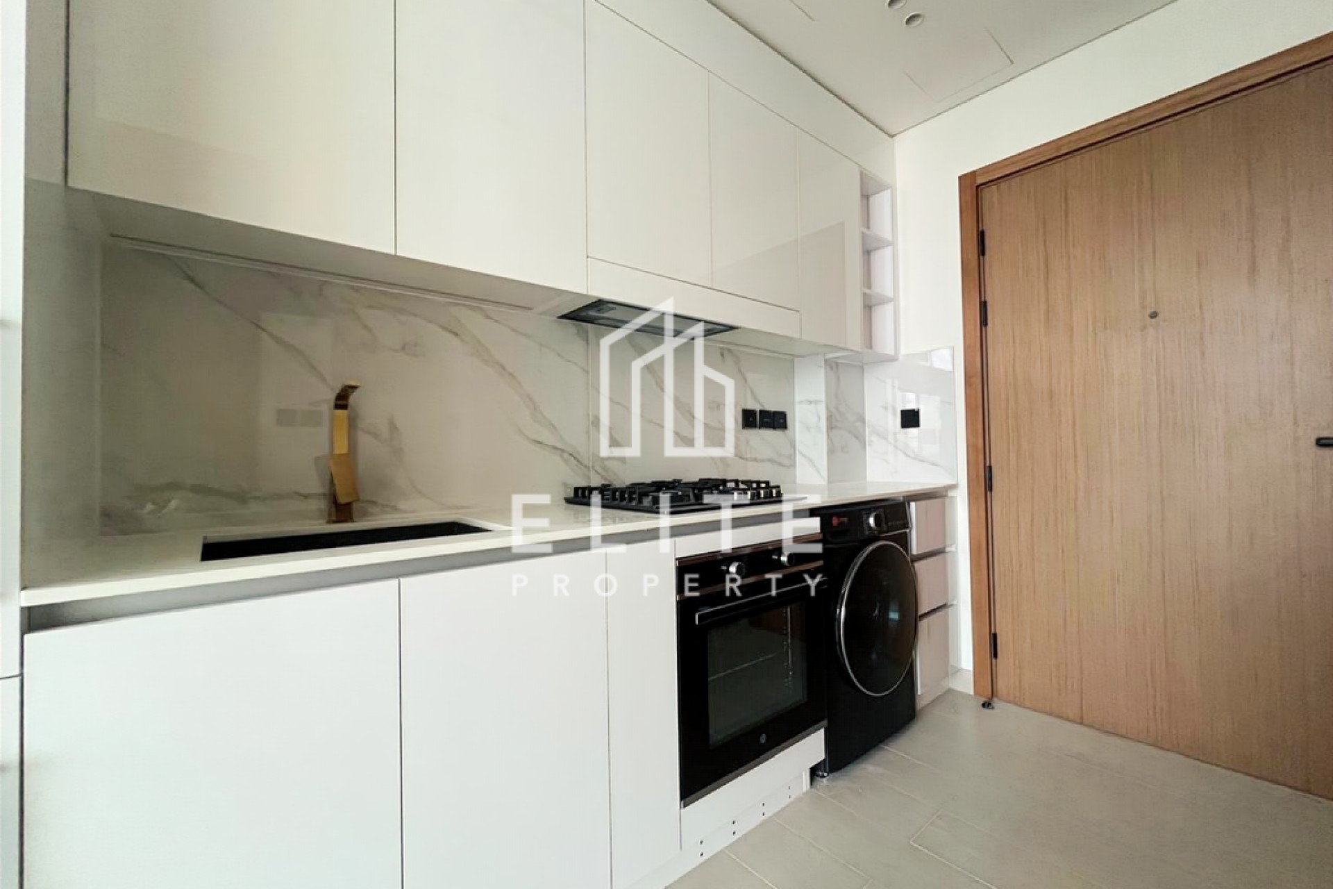 FAIRMONT RESIDENCES