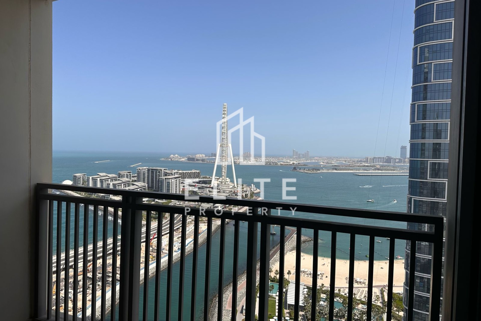 FAIRMONT RESIDENCES