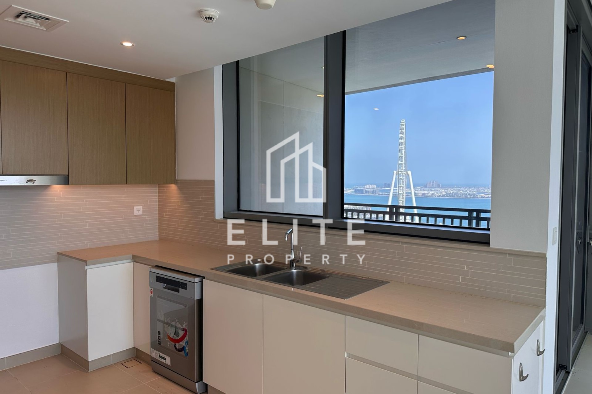 FAIRMONT RESIDENCES