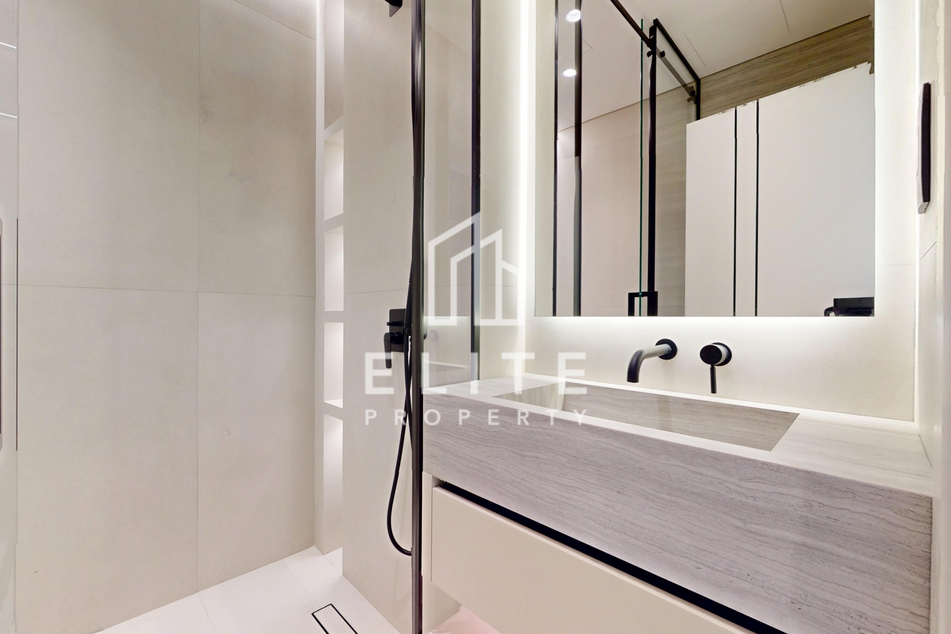 FAIRMONT RESIDENCES