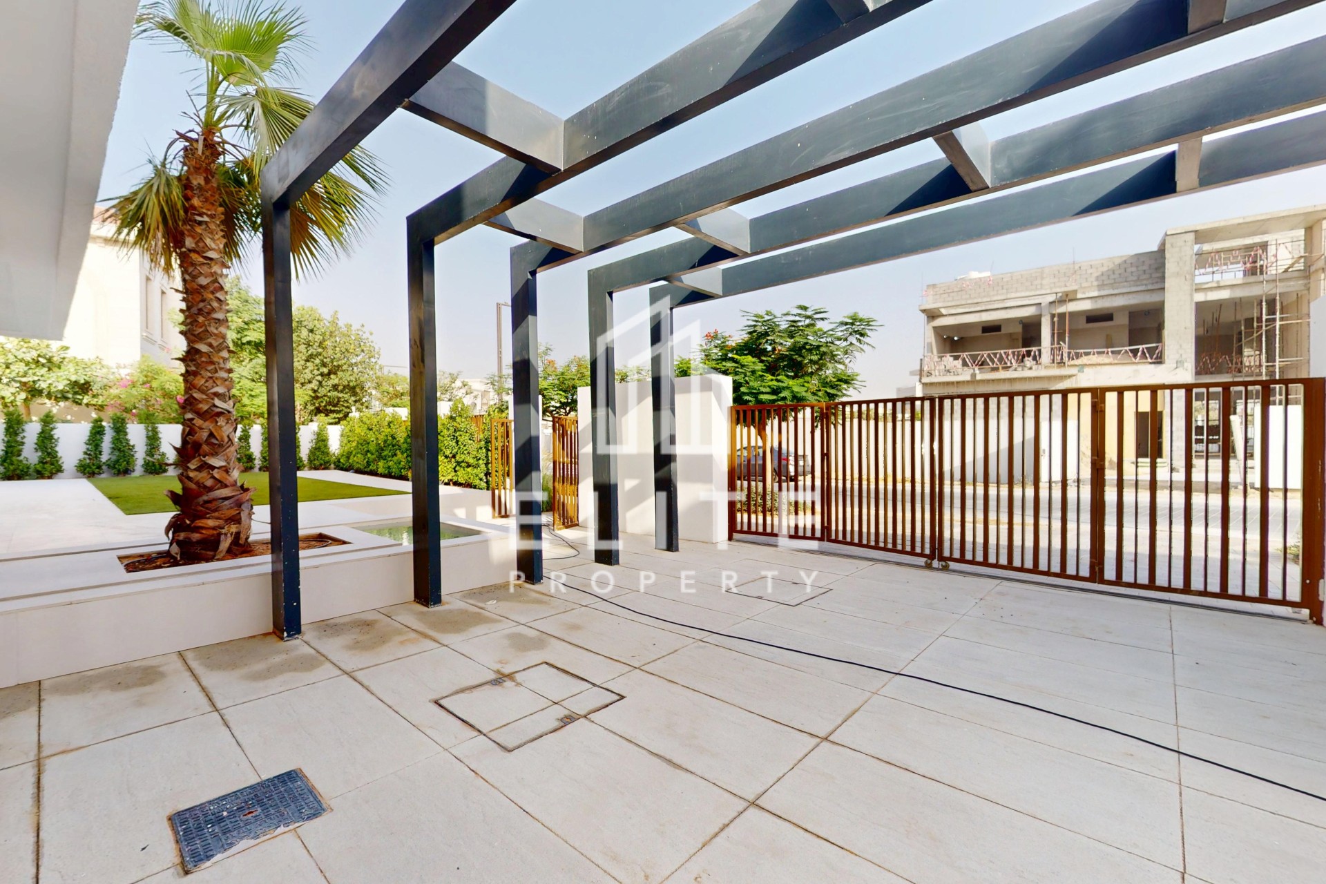 FAIRMONT RESIDENCES