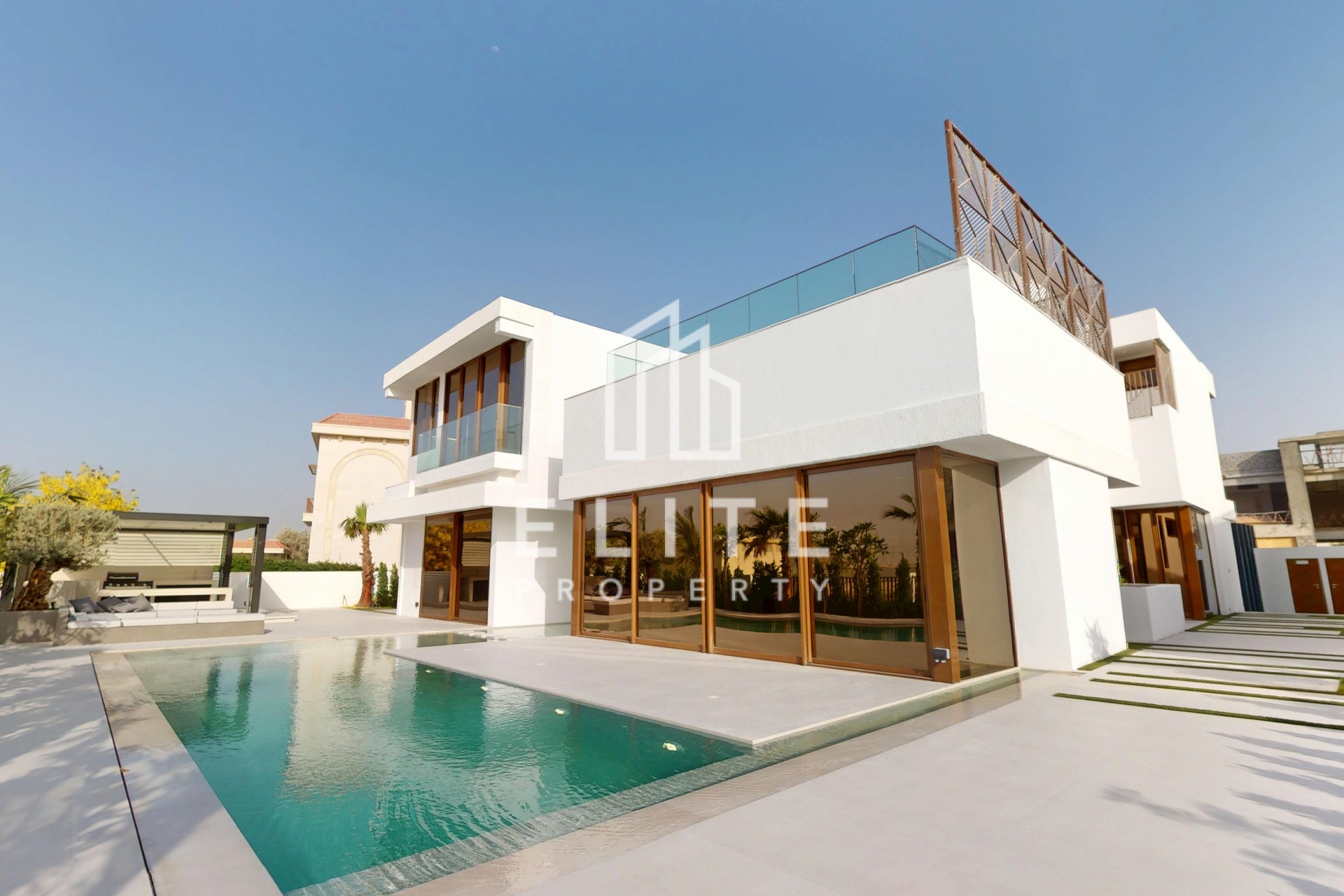 FAIRMONT RESIDENCES