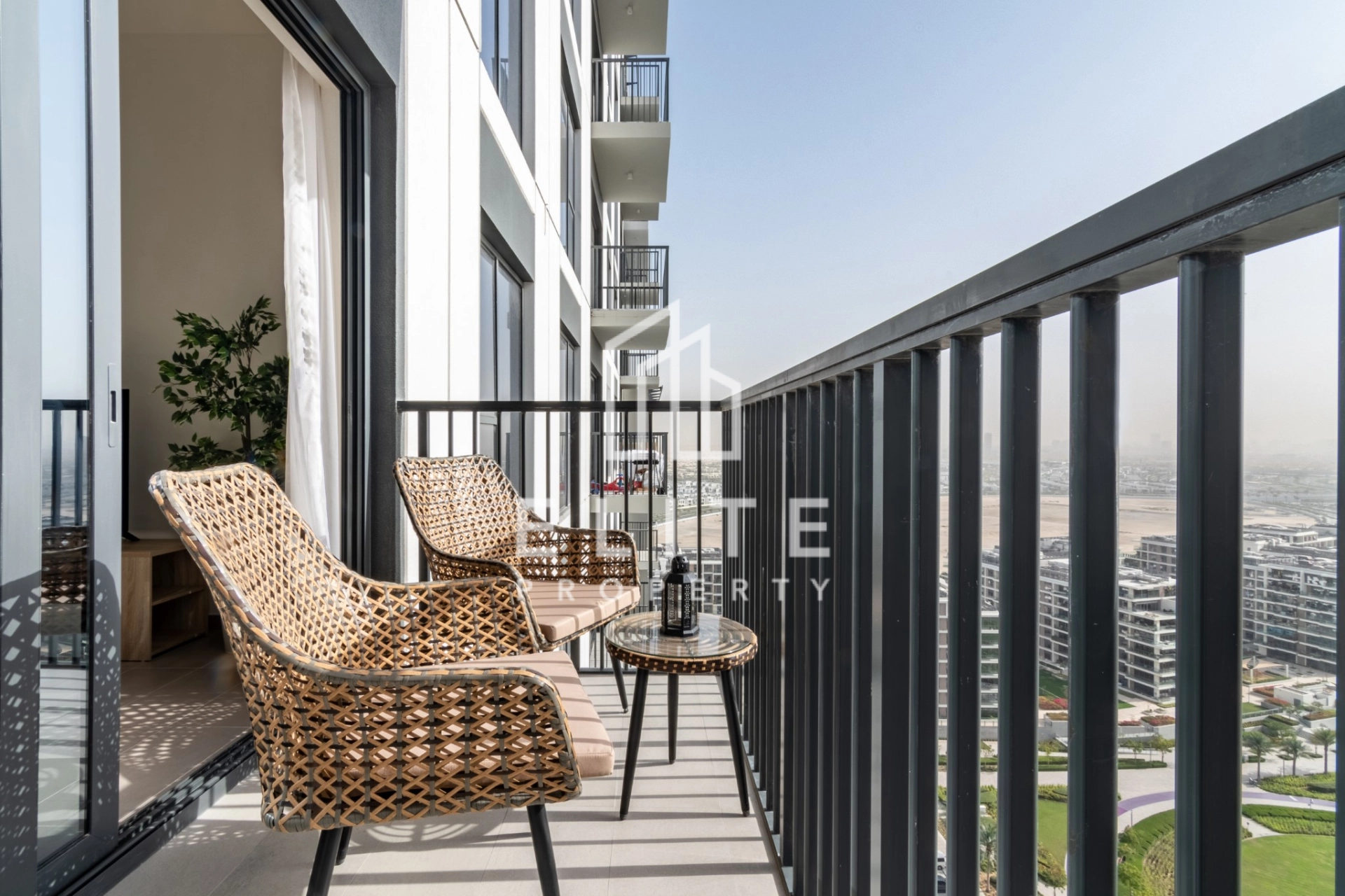 FAIRMONT RESIDENCES