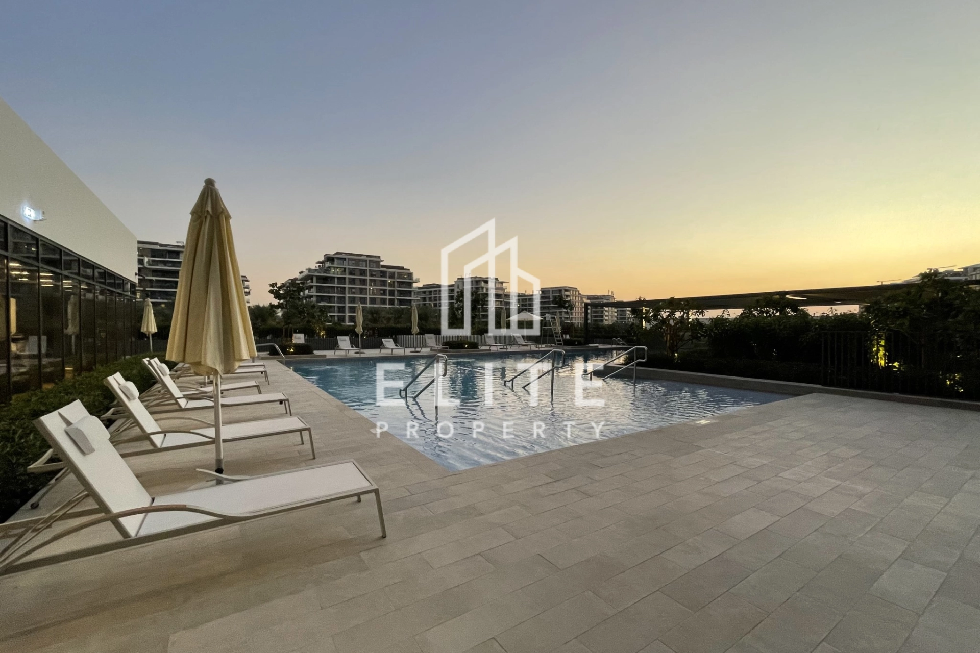 FAIRMONT RESIDENCES