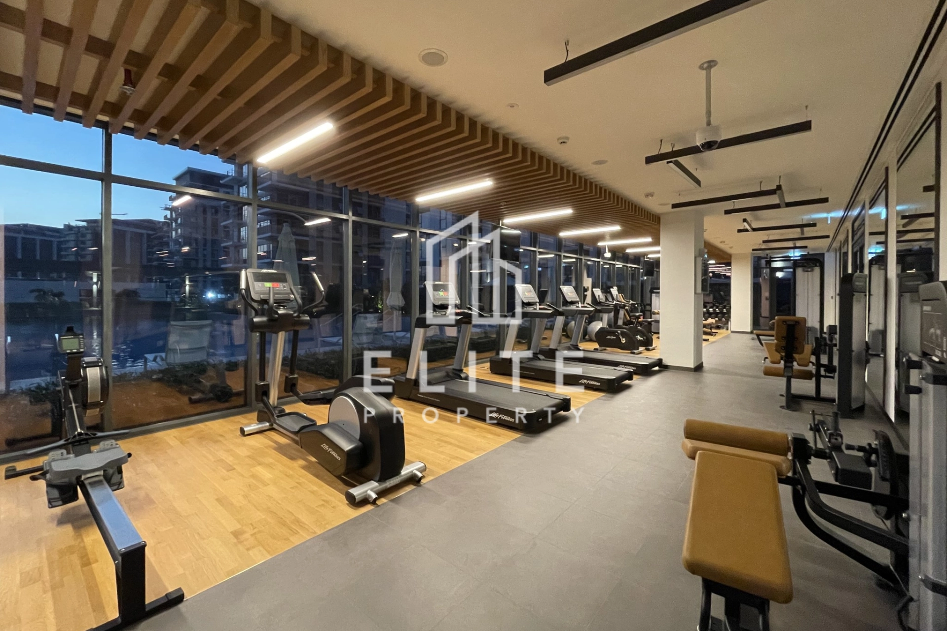 FAIRMONT RESIDENCES
