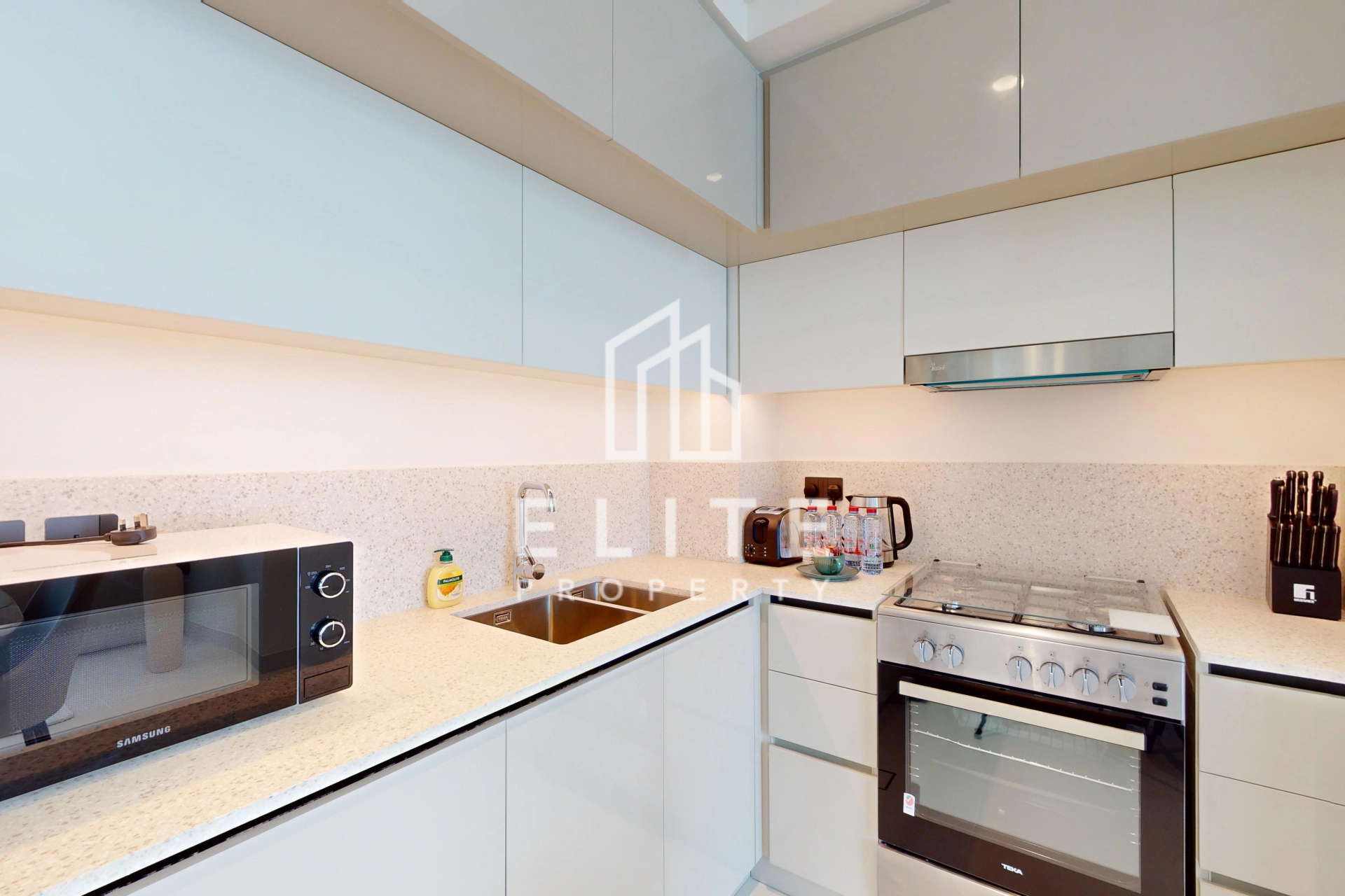 FAIRMONT RESIDENCES