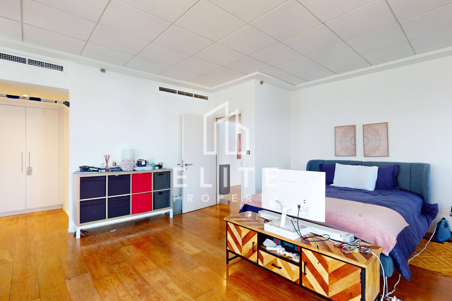 FAIRMONT RESIDENCES
