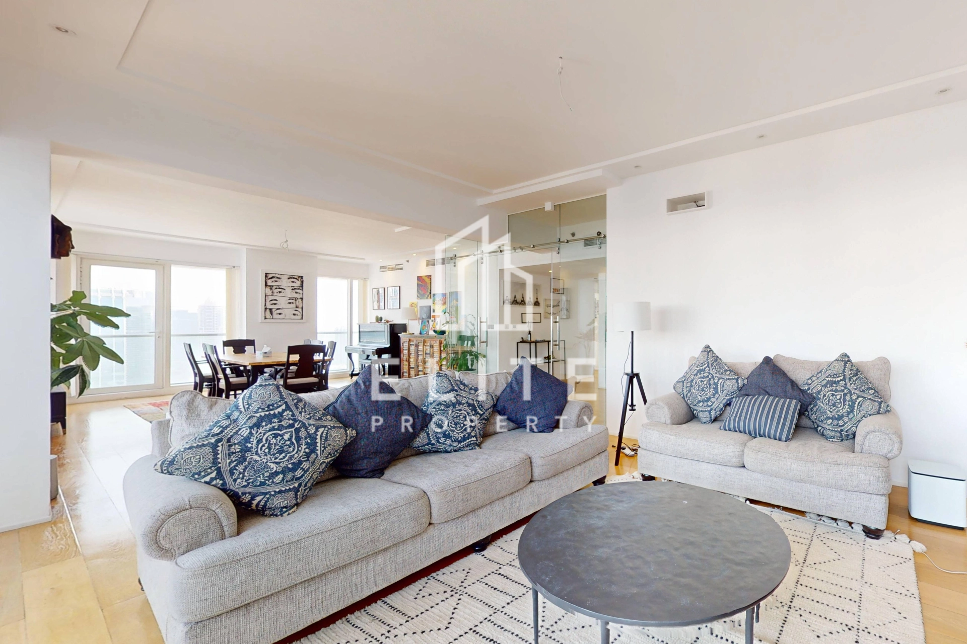 FAIRMONT RESIDENCES