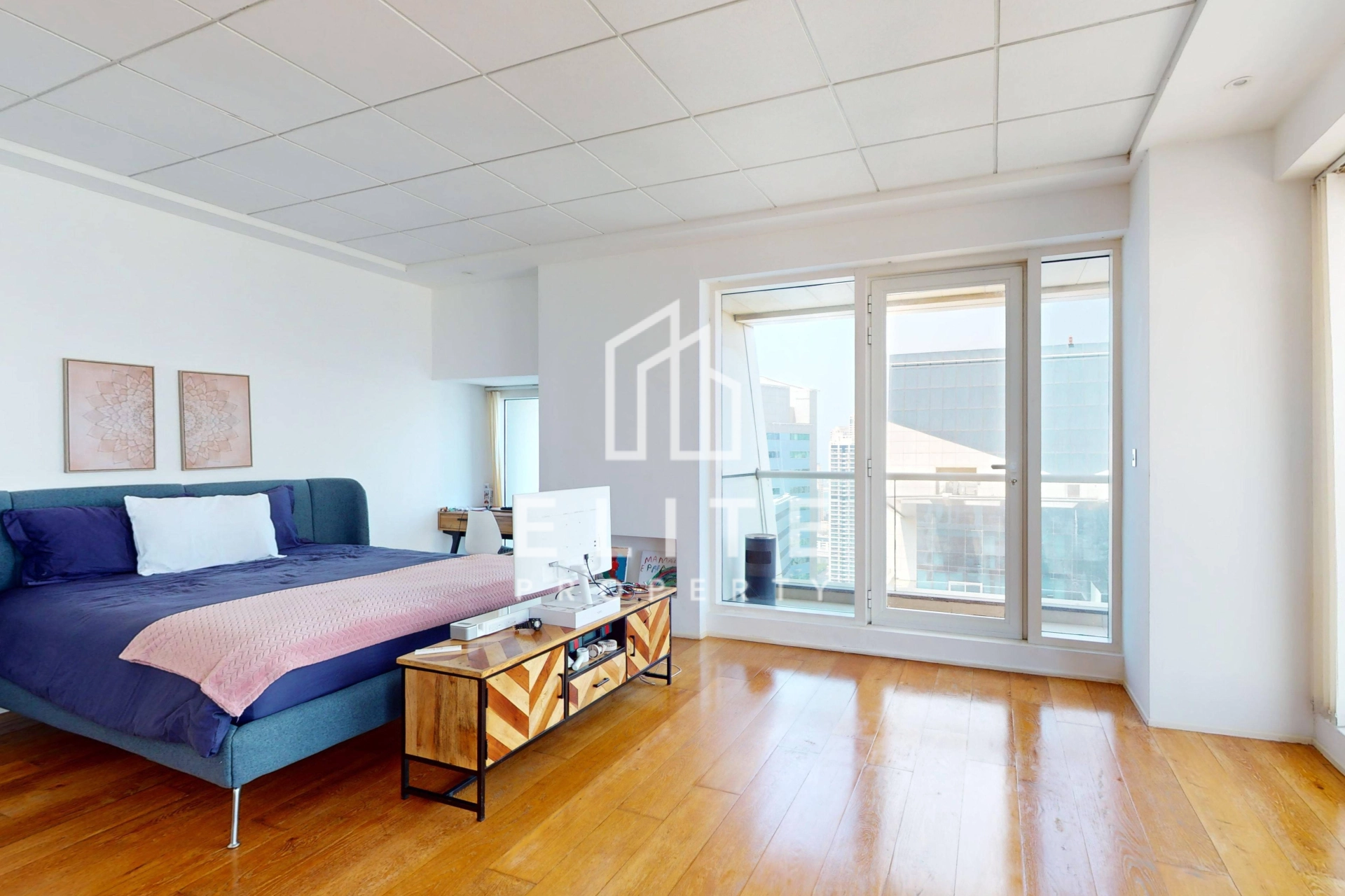 FAIRMONT RESIDENCES