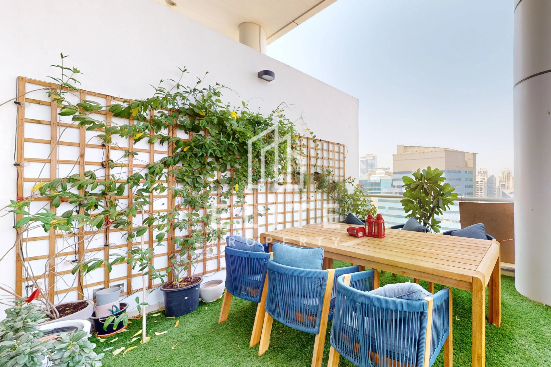 FAIRMONT RESIDENCES
